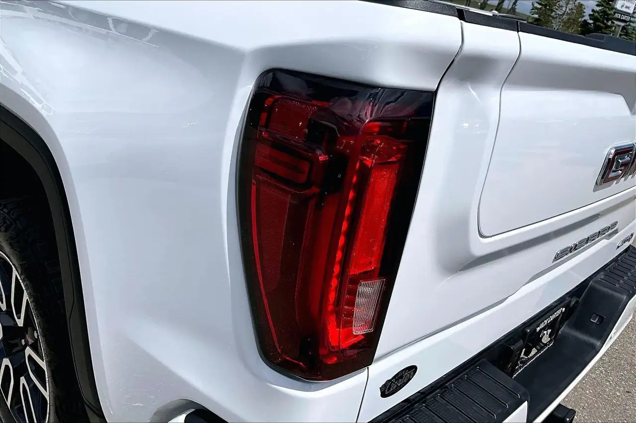 GMC Sierra 1500 photo GMC Sierra 1500