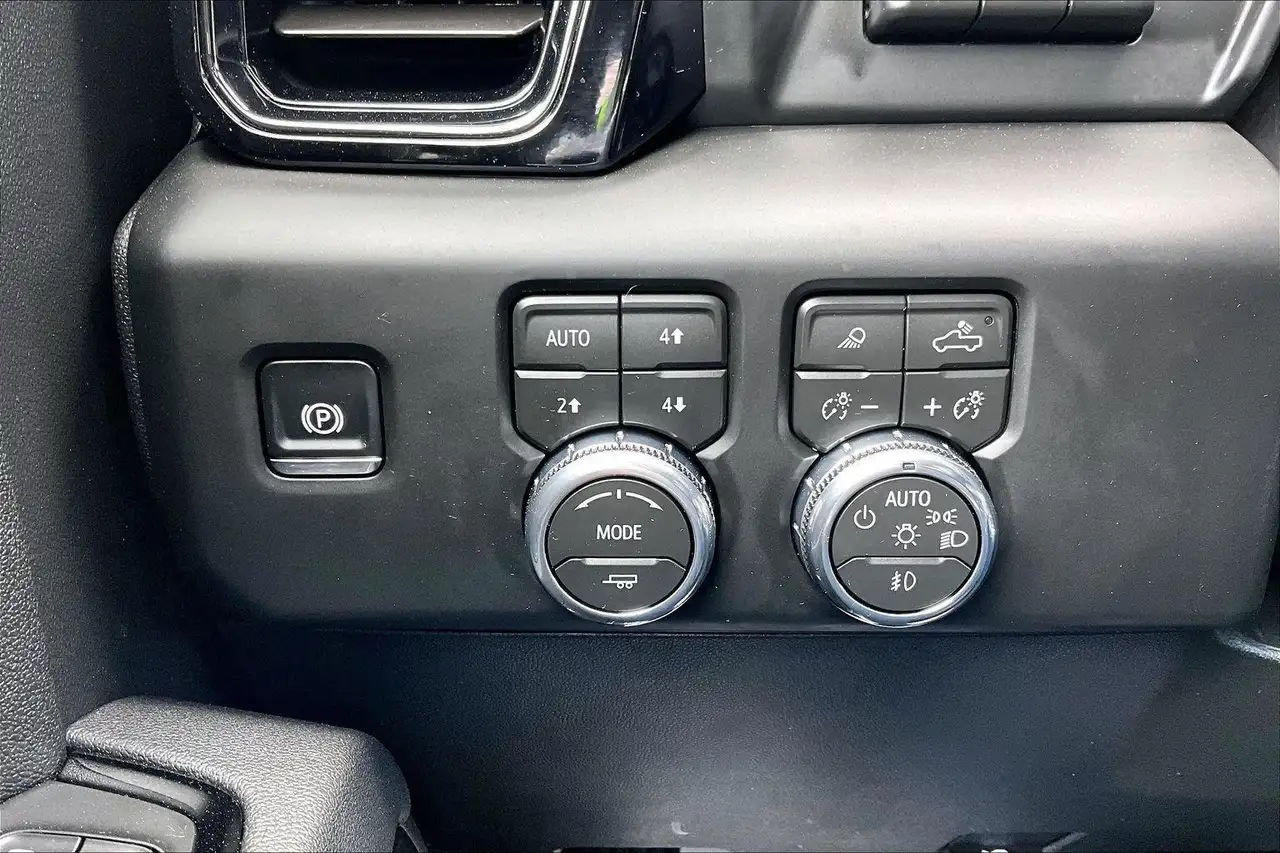 GMC Sierra 1500 photo GMC Sierra 1500