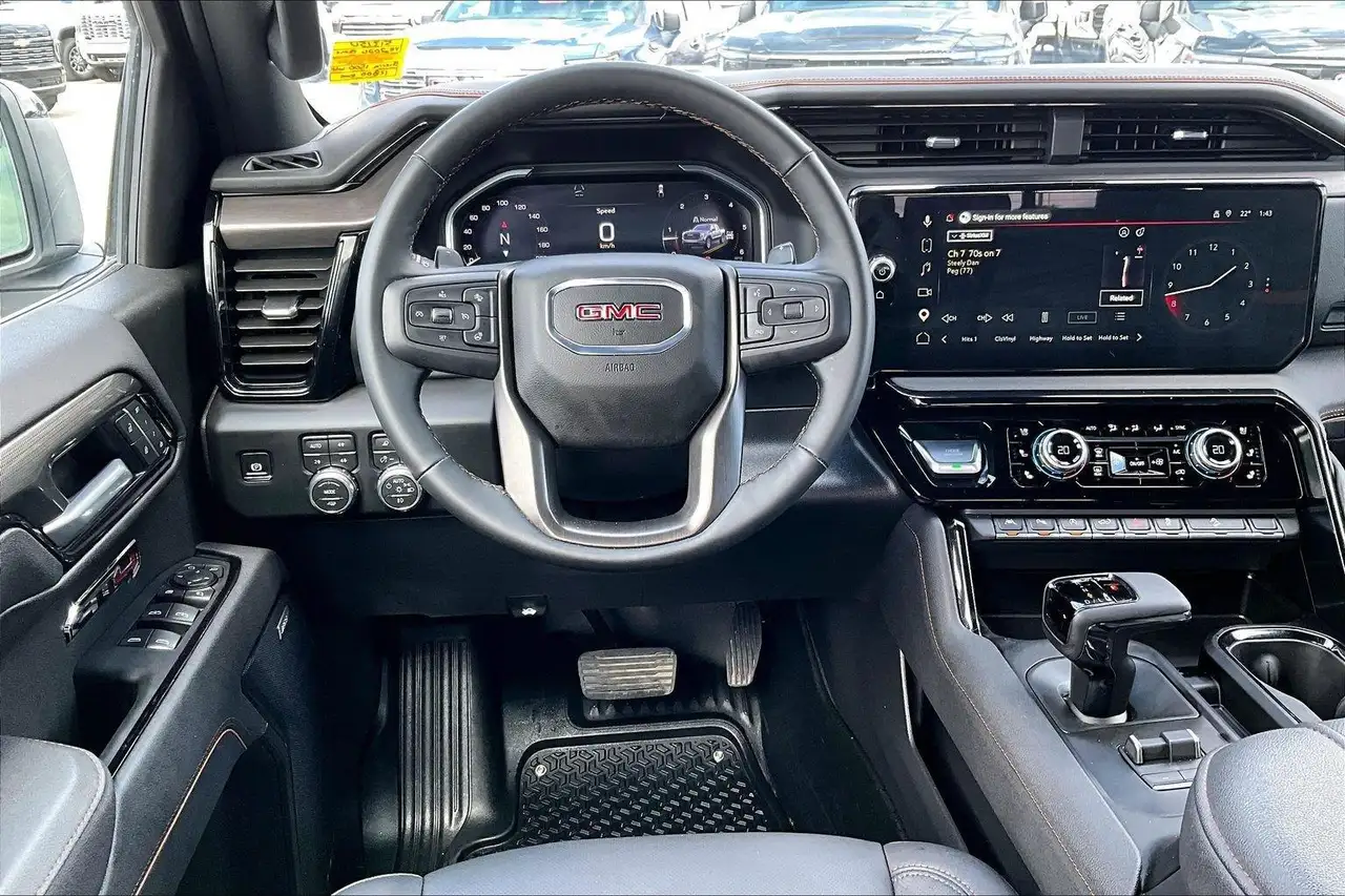 GMC Sierra 1500 photo GMC Sierra 1500