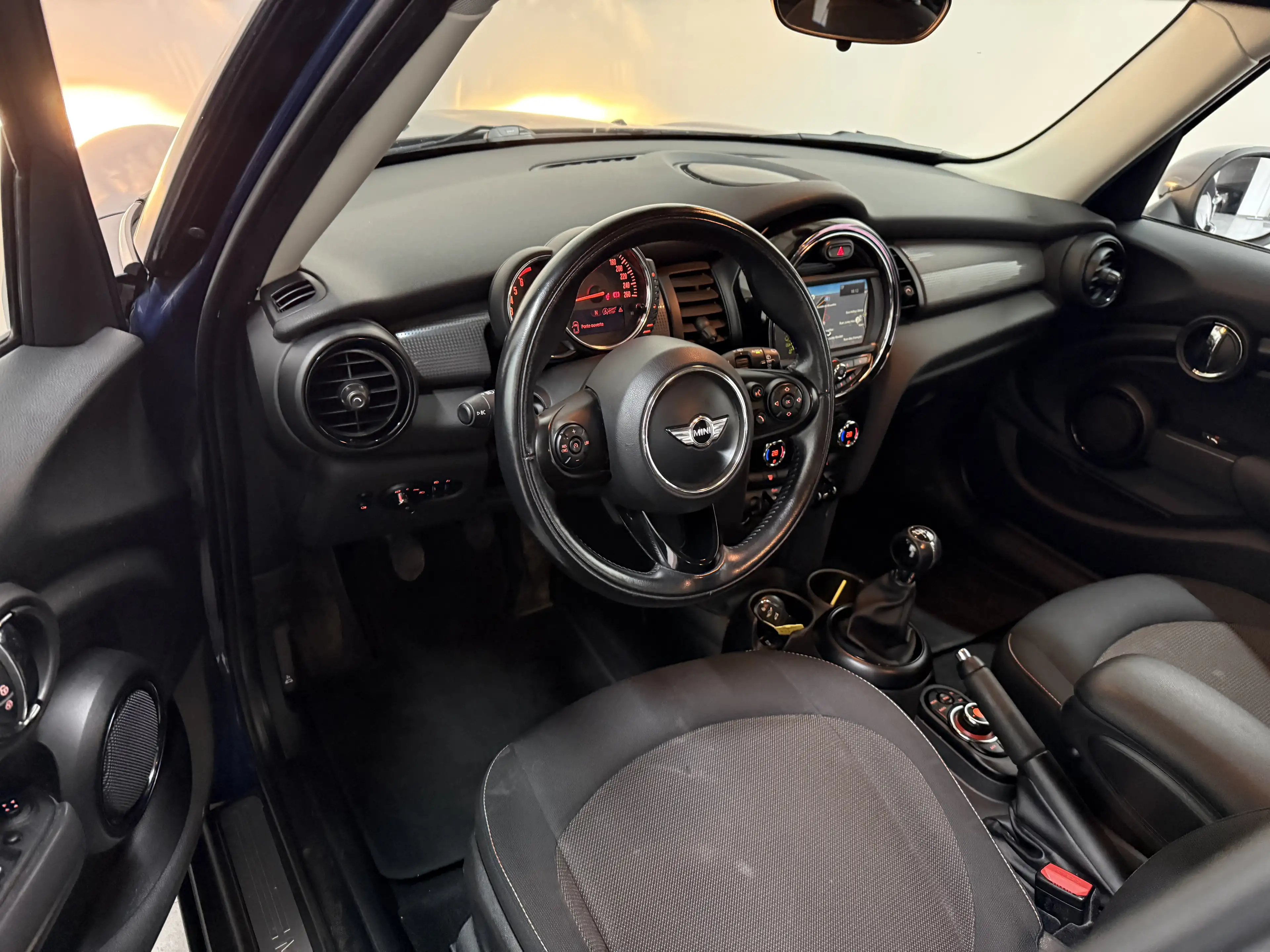 MINI Cooper D 1.5 D Cooper Euro6 - Navi - Carnet — photo 9