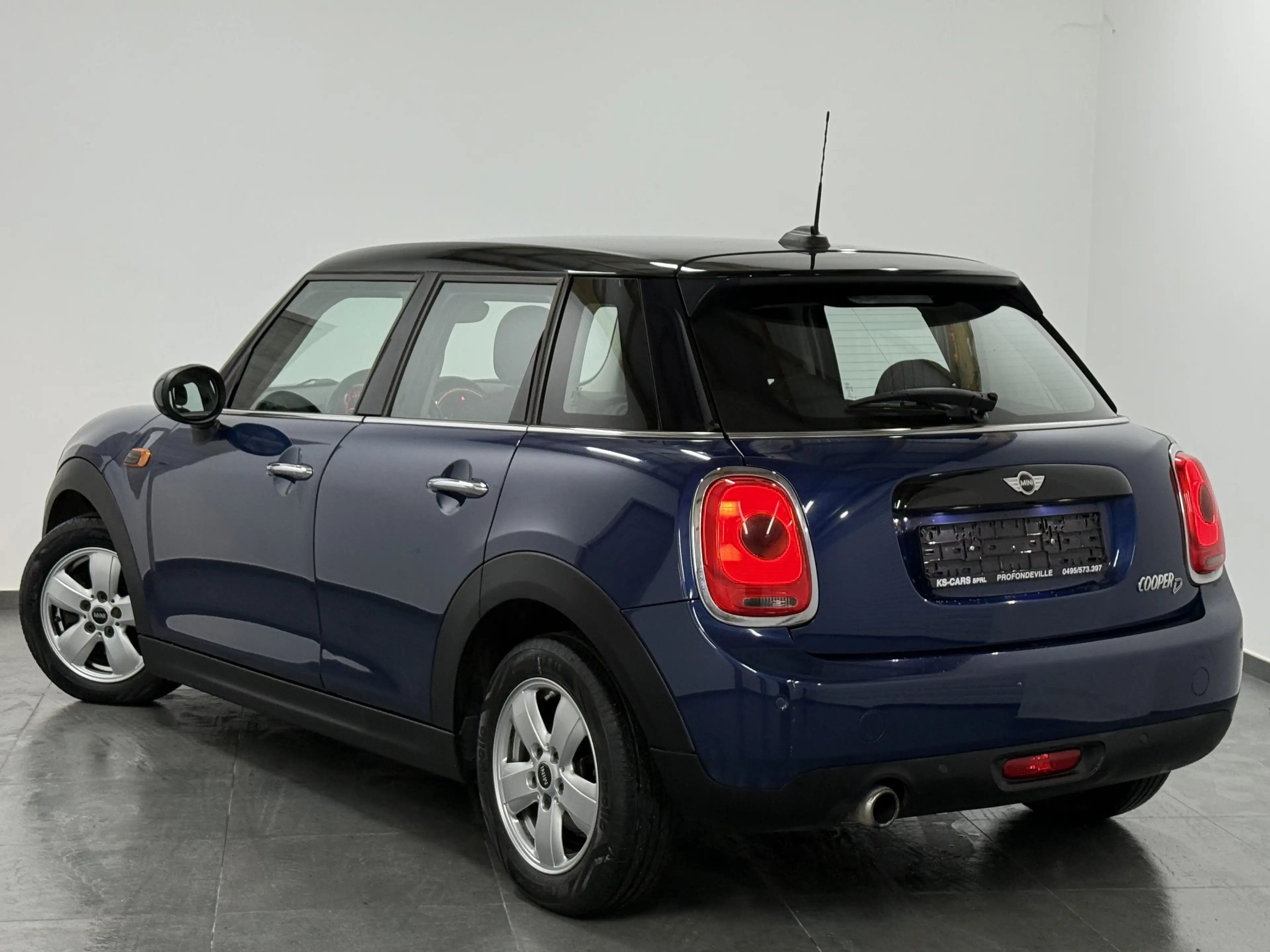 MINI Cooper D 1.5 D Cooper Euro6 - Navi - Carnet — photo 2