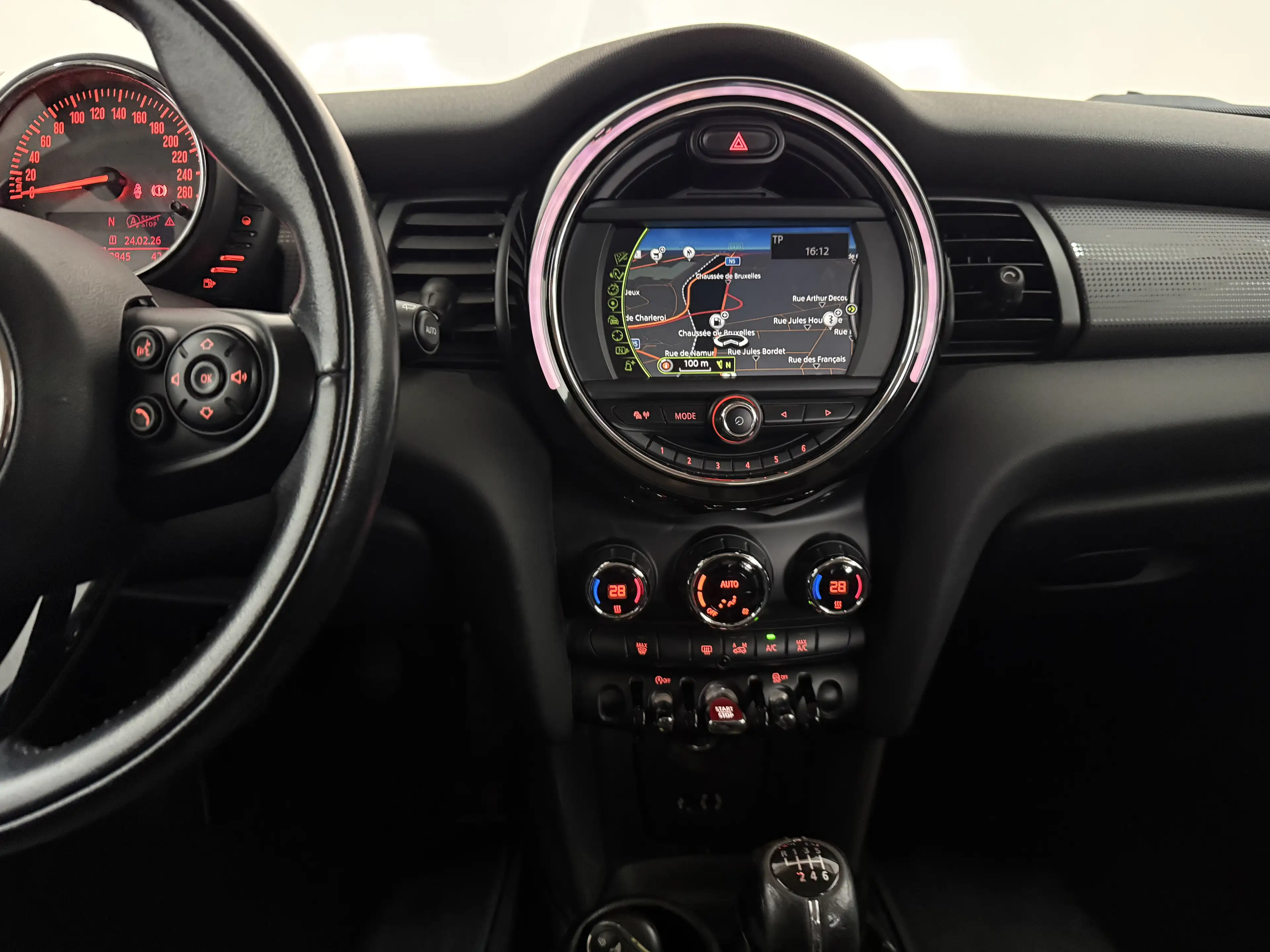 MINI Cooper D 1.5 D Cooper Euro6 - Navi - Carnet — photo 13
