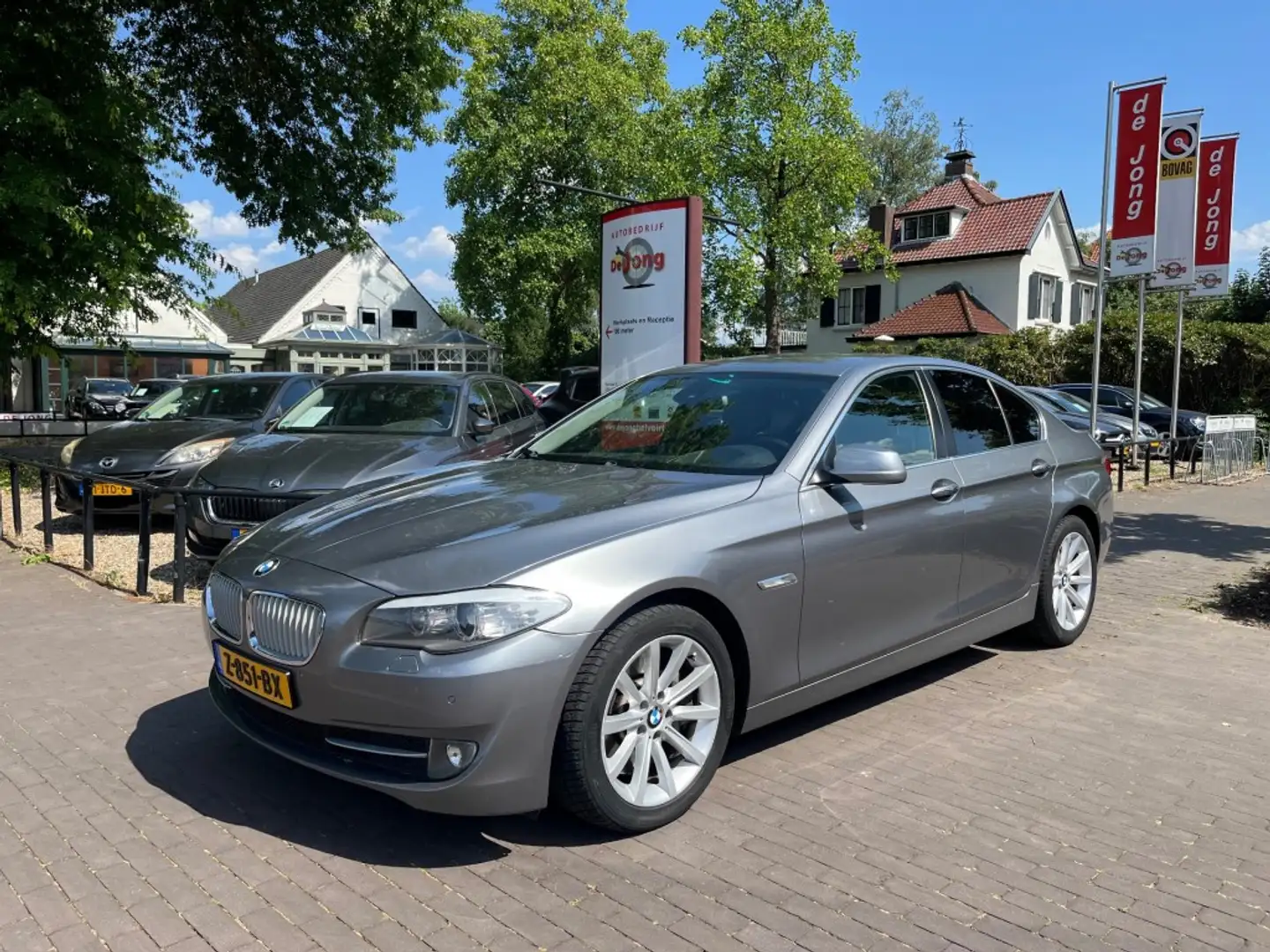BMW 550 550XI 4.4 V8 408PK HIGH EXECUTIVE / LEDER / NAVI / Grijs - 1