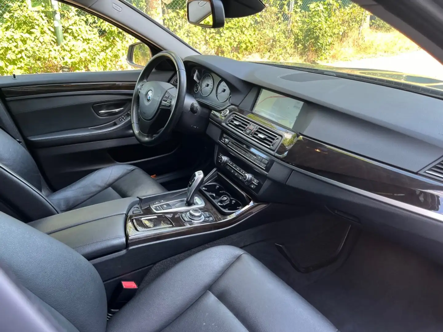 BMW 550 550XI 4.4 V8 408PK HIGH EXECUTIVE / LEDER / NAVI / Grijs - 2