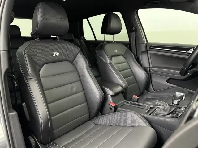 Volkswagen Golf view 14