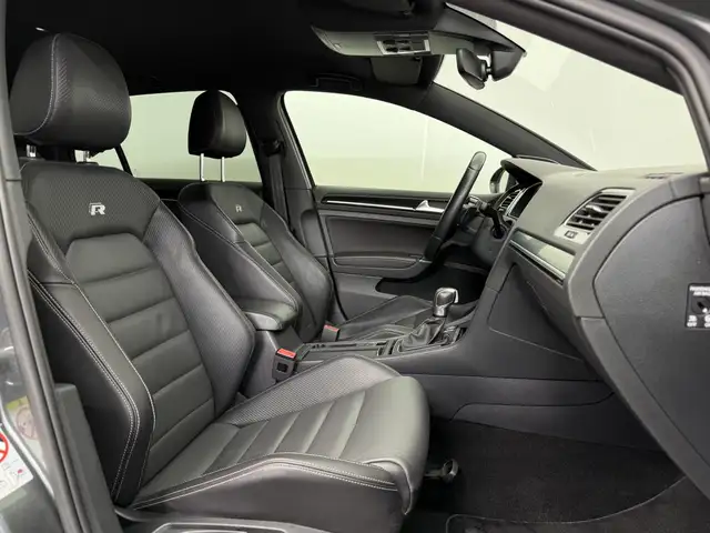 Volkswagen Golf view 13