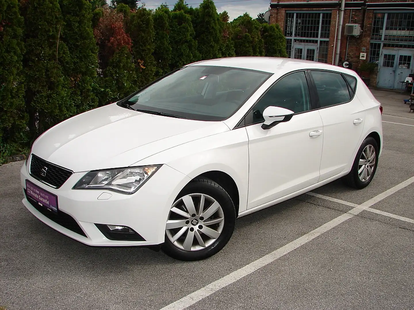 SEAT Leon Business 1,2 TSI ** GEBRAUCHTWAGENGARANTIE ** Weiß - 1