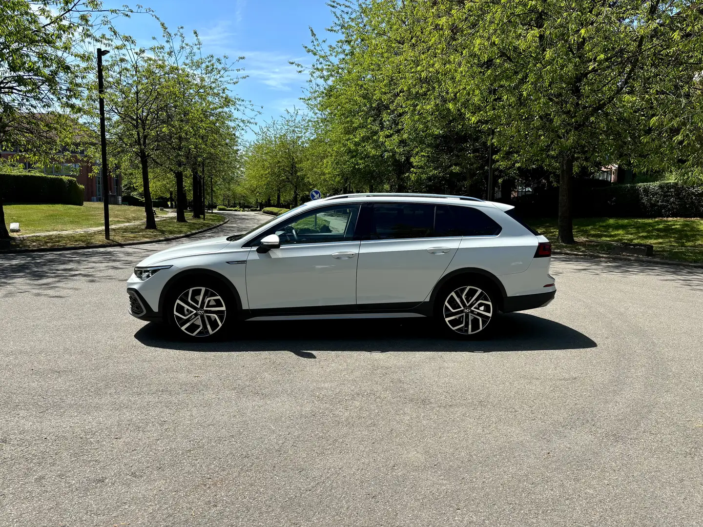 Volkswagen Golf Variant Alltrack 2.0 TSI 4Motion DSG Pano / Led / Camera Bianco - 1