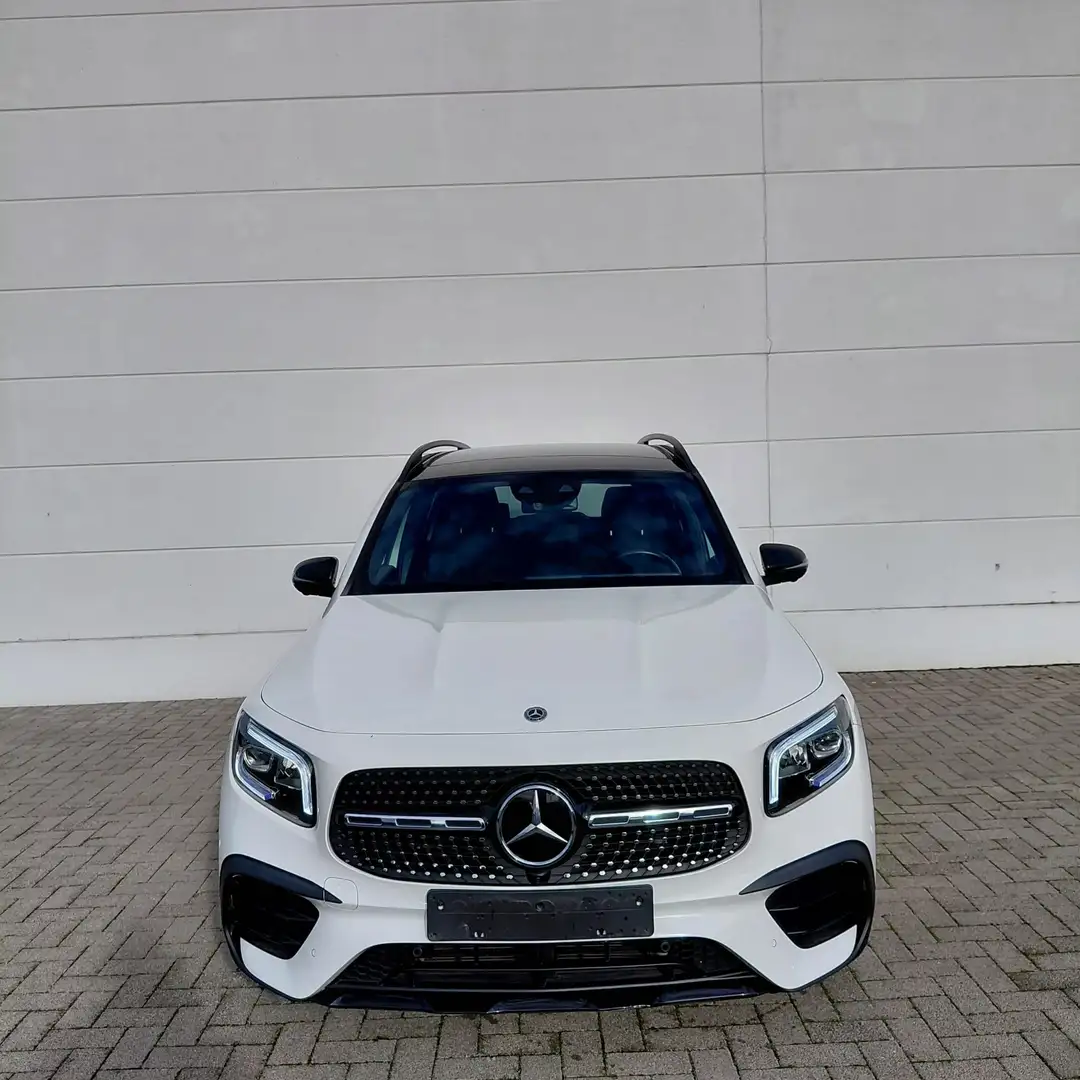 Mercedes-Benz GLB 250 4MATIC | AMG Line | Panoramisch Dak | Memory Zetel Blanc - 2