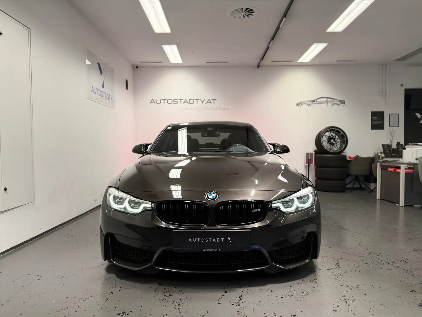 BMW M3 F80 Jatoba Metallic Individual Selten Braun - 2