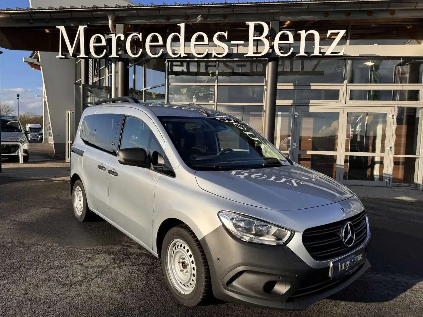 Mercedes-Benz Citan 110 CDI Tourer Klima AHK Kamera MBUX Tempo Silber - 1