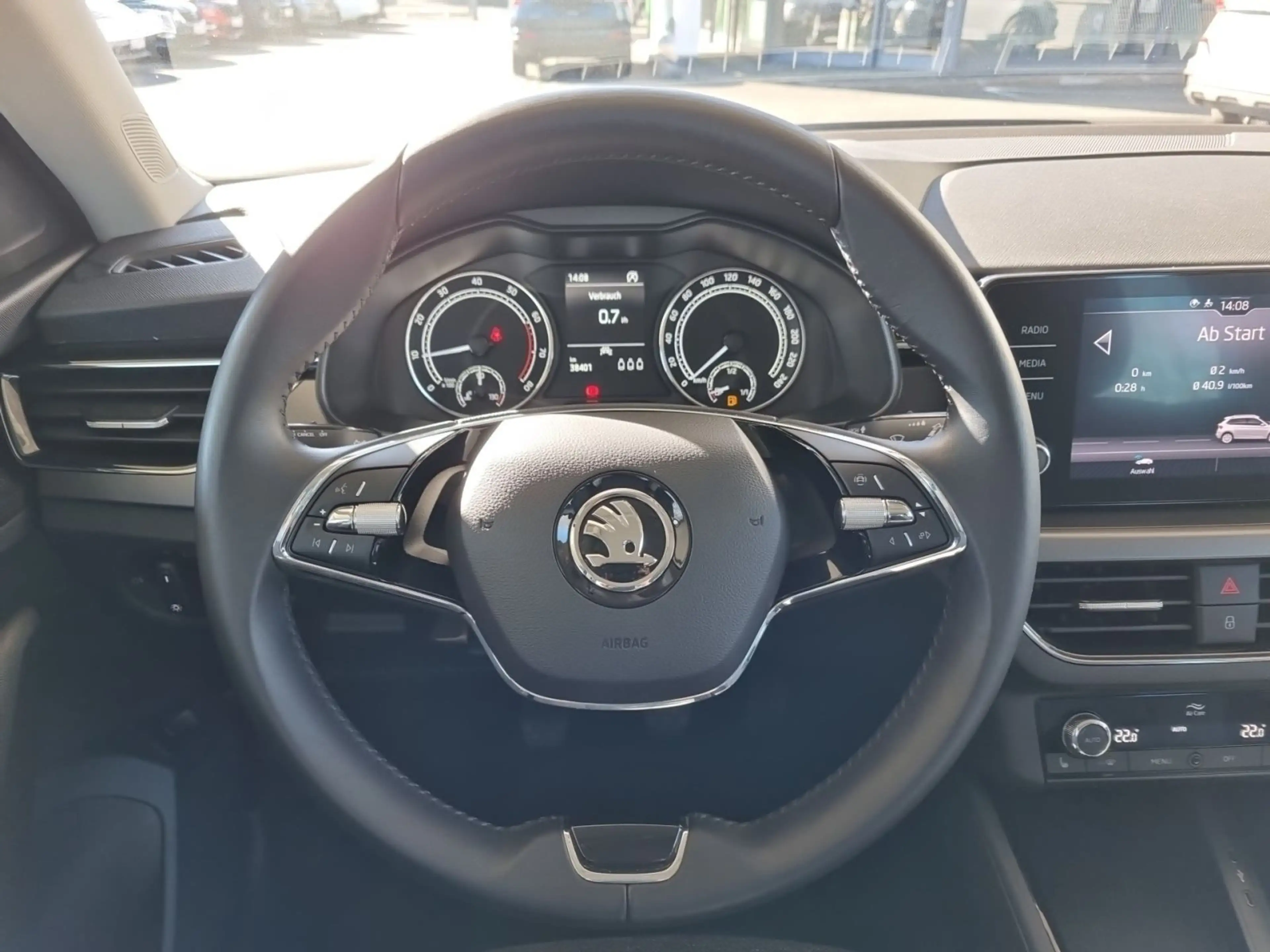 Skoda Kamiq Clever TSI Sitzhzg LED KLIMA GRA CarPlay — photo 12