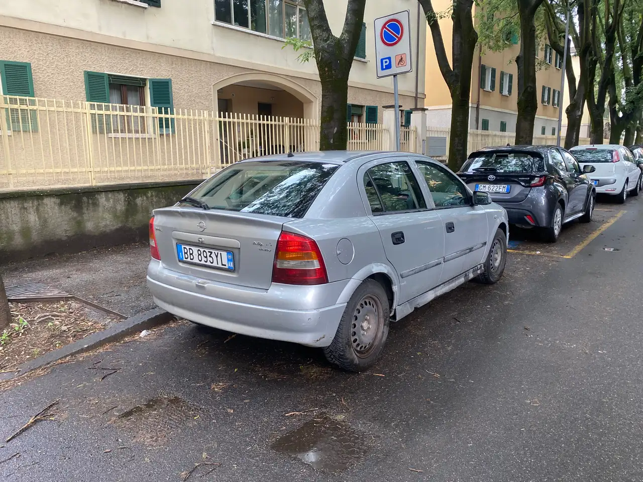 Opel Astra II 1998 5p 1.4i 16v Club, foto 3