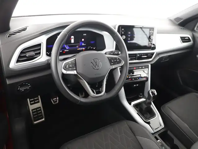 Volkswagen T-Roc view 10