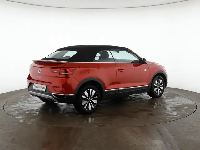 Volkswagen T-Roc view 4
