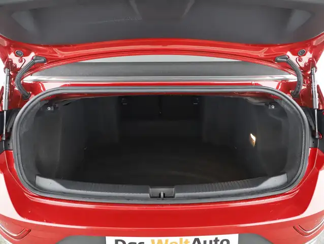 Volkswagen T-Roc view 7