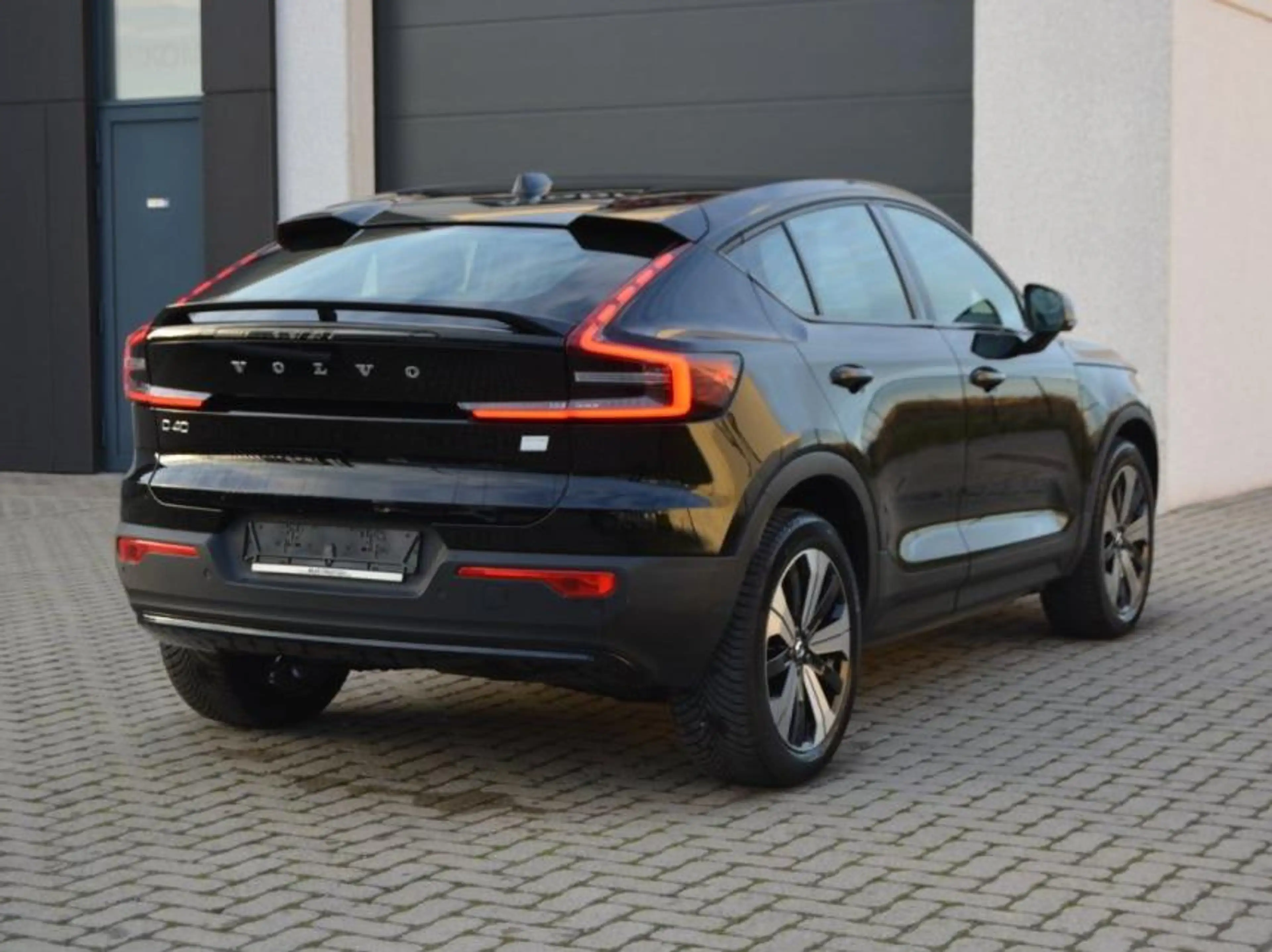 Volvo C40 Recharge Single Motor Plus 231PK Electric — photo 2