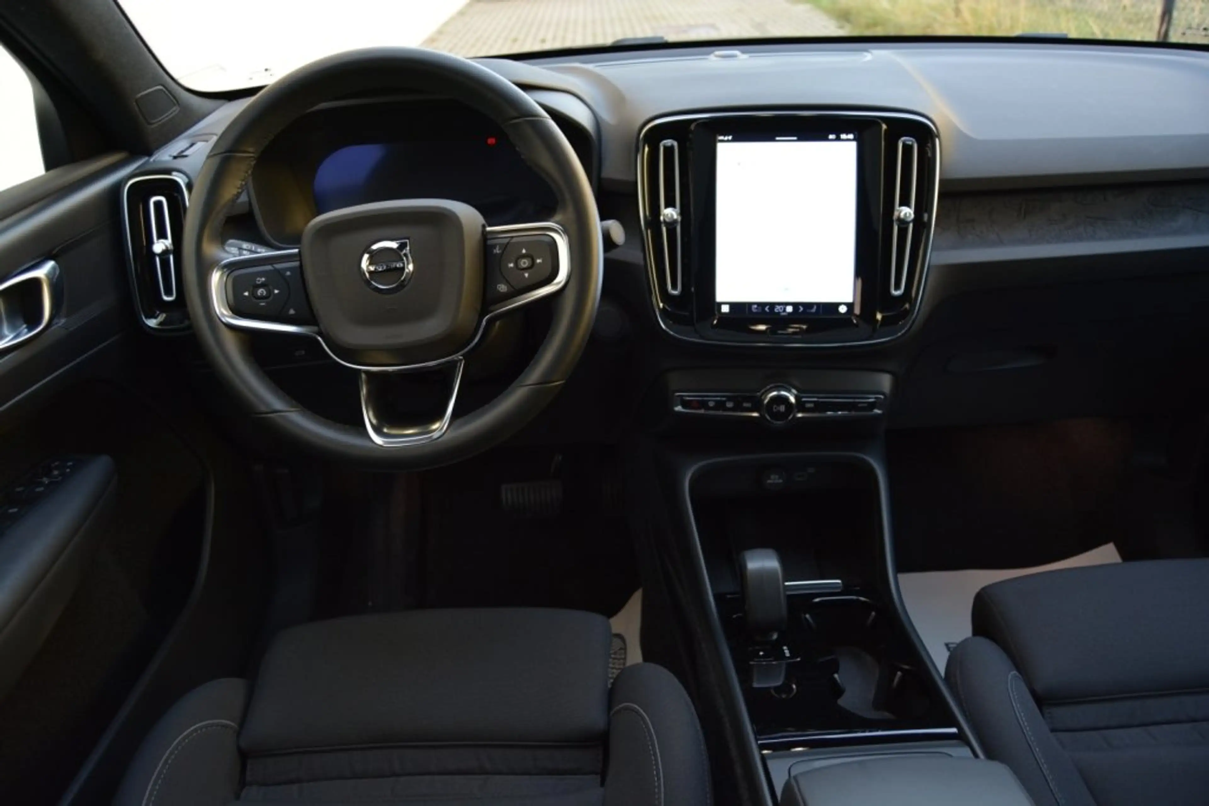 Volvo C40 Recharge Single Motor Plus 231PK Electric — photo 3