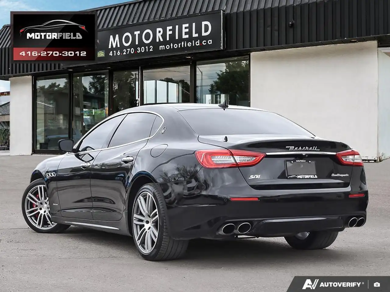 Maserati Quattroporte снимка Maserati Quattroporte