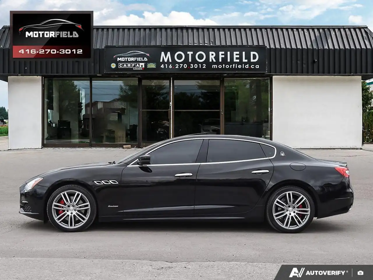 Maserati Quattroporte снимка Maserati Quattroporte