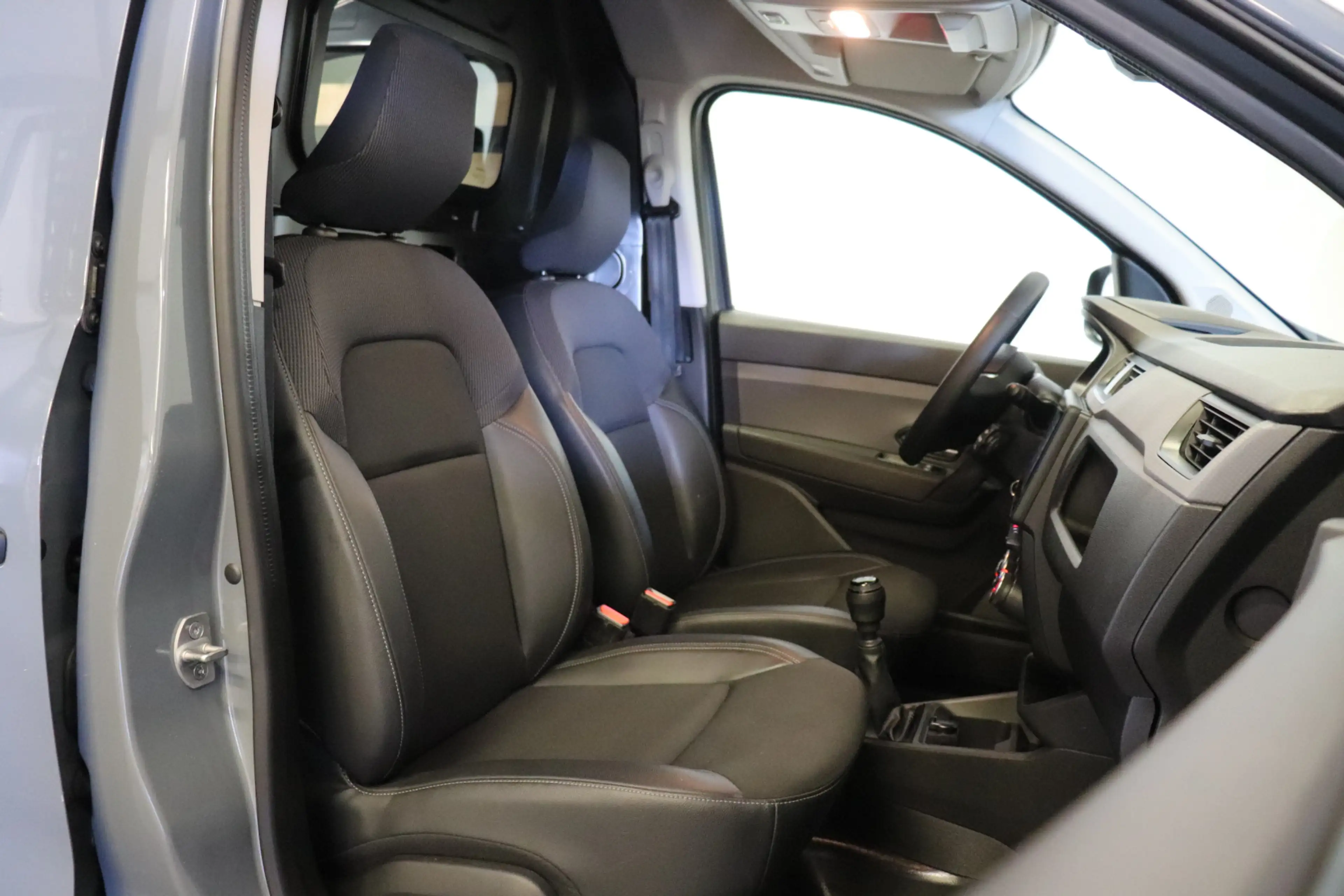 Renault Express 1.5 dCi EURO 6 - Airco - Navi - Cruise - €11.950,- — photo 5