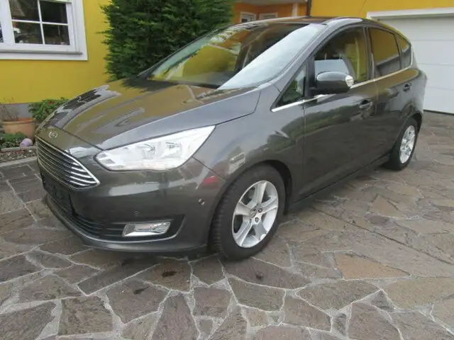 Ford C-Max Titanium