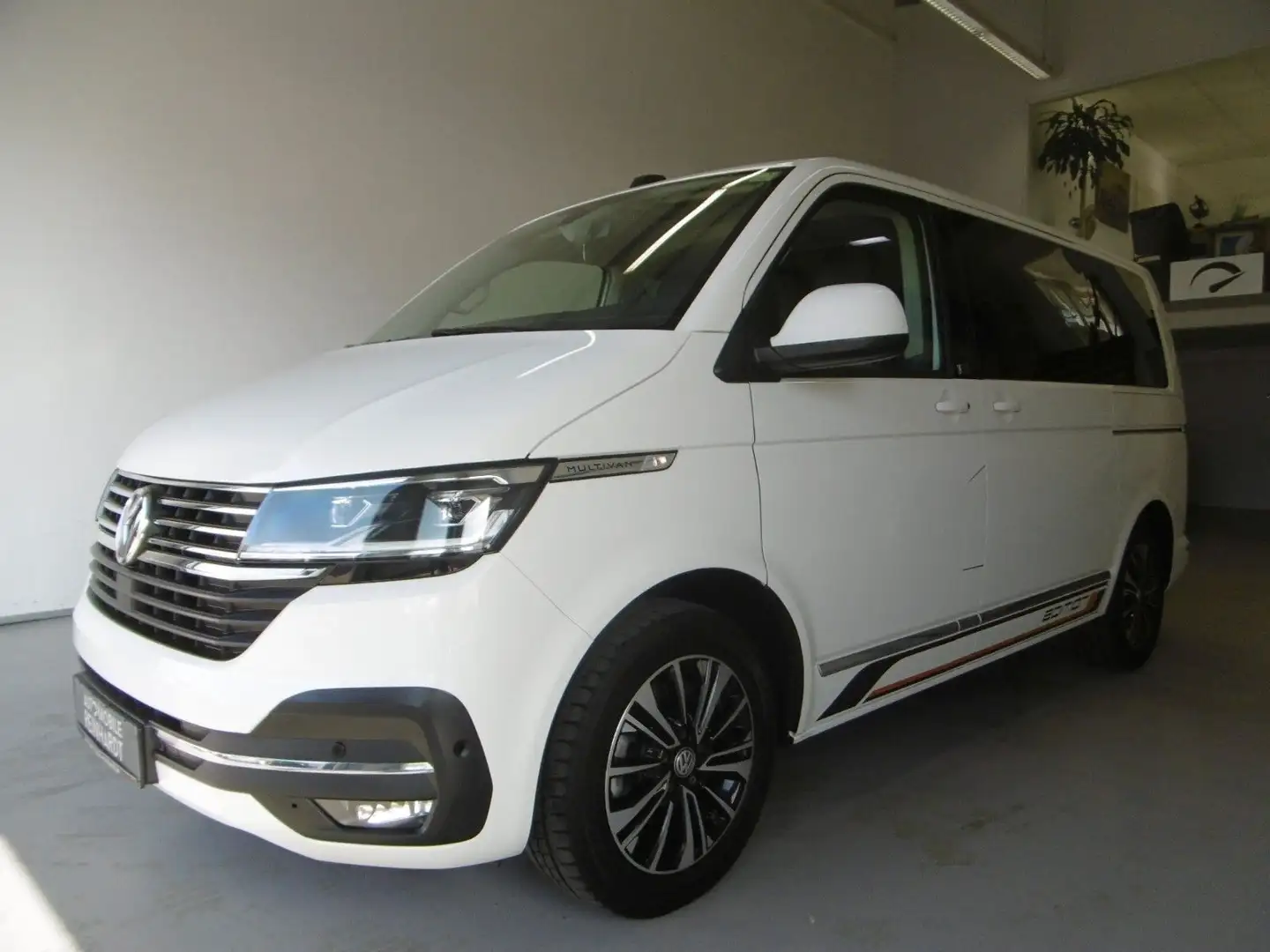 Volkswagen T6 Multivan T6.1 Multivan 2.0 TDI ***LED+STDHZG+LEDER+AHK*** Weiß - 1