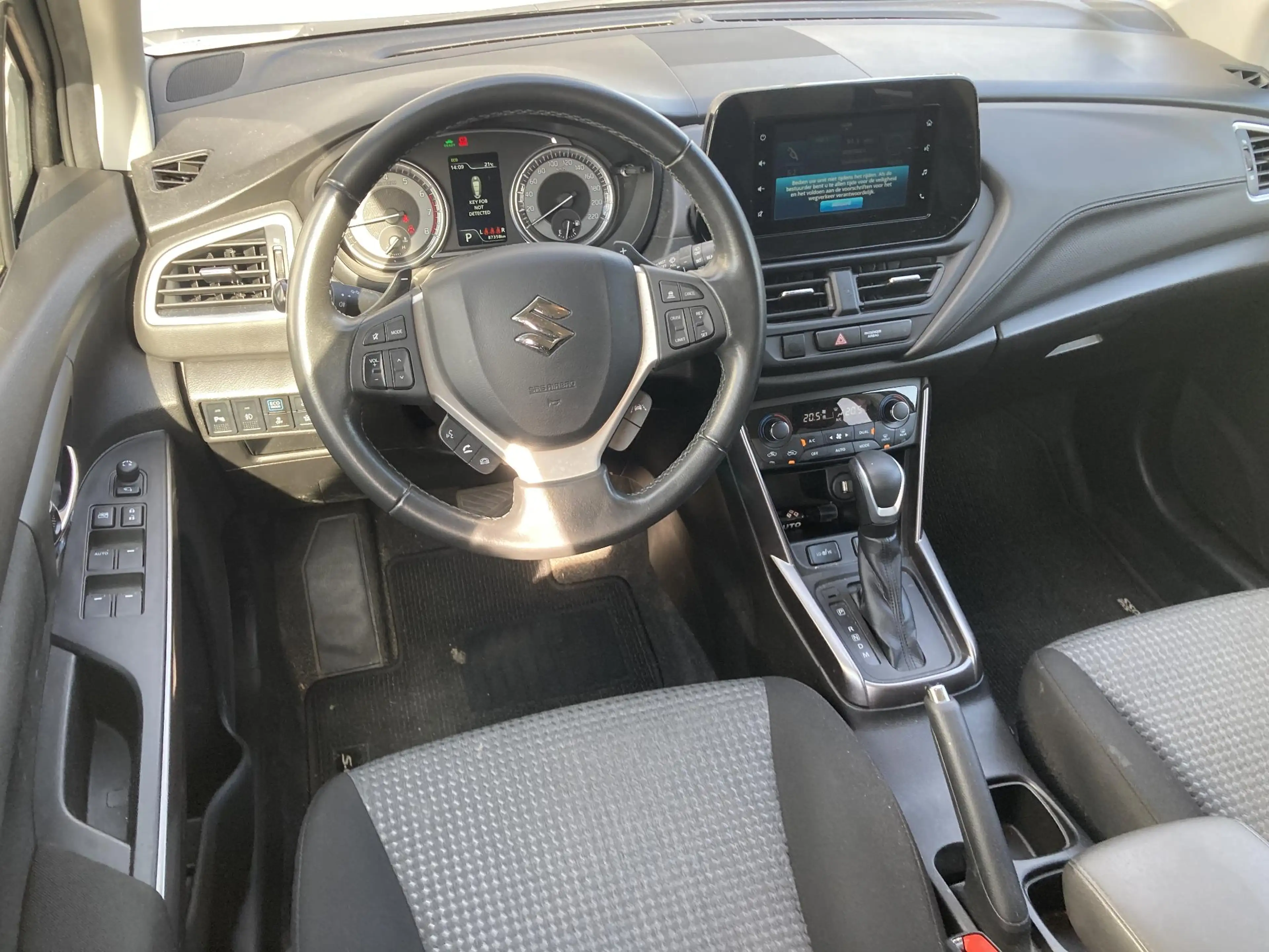 Suzuki S-Cross 1.5 Hybrid Select — photo 7