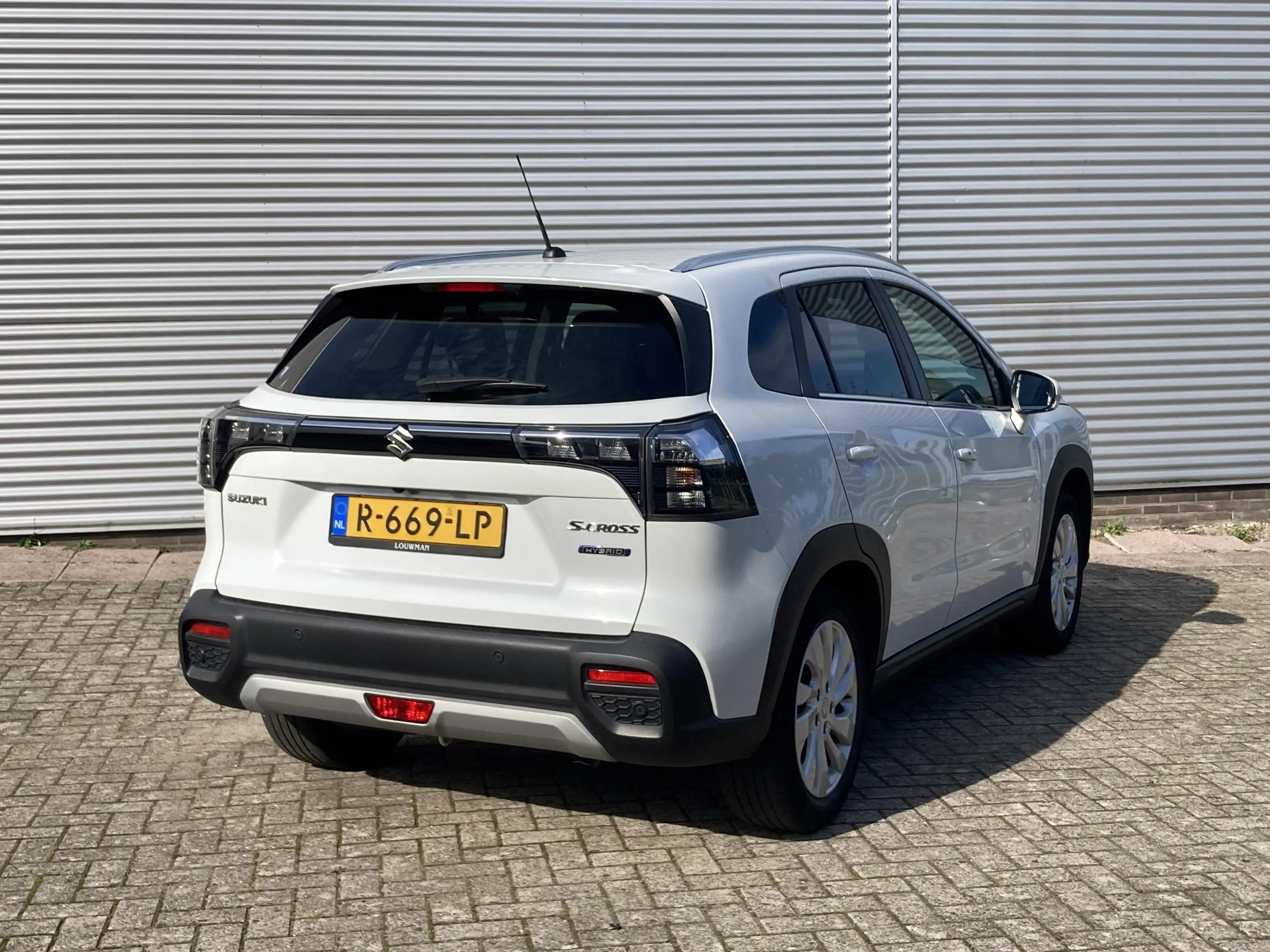 Suzuki S-Cross 1.5 Hybrid Select — photo 2