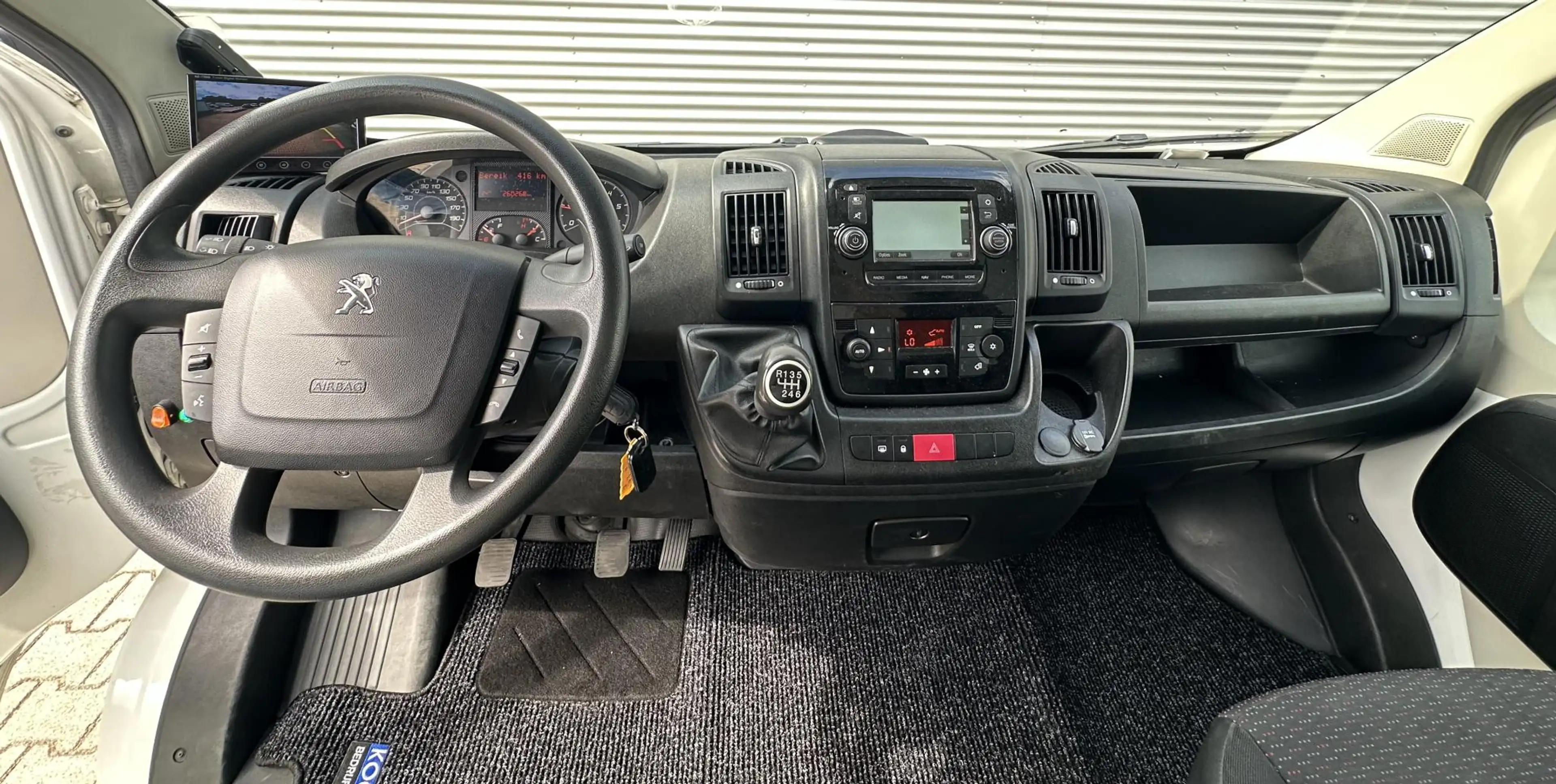 Peugeot Boxer 435 2.0 BlueHDI L4 Durisotti opbouw Mooie staat — photo 2