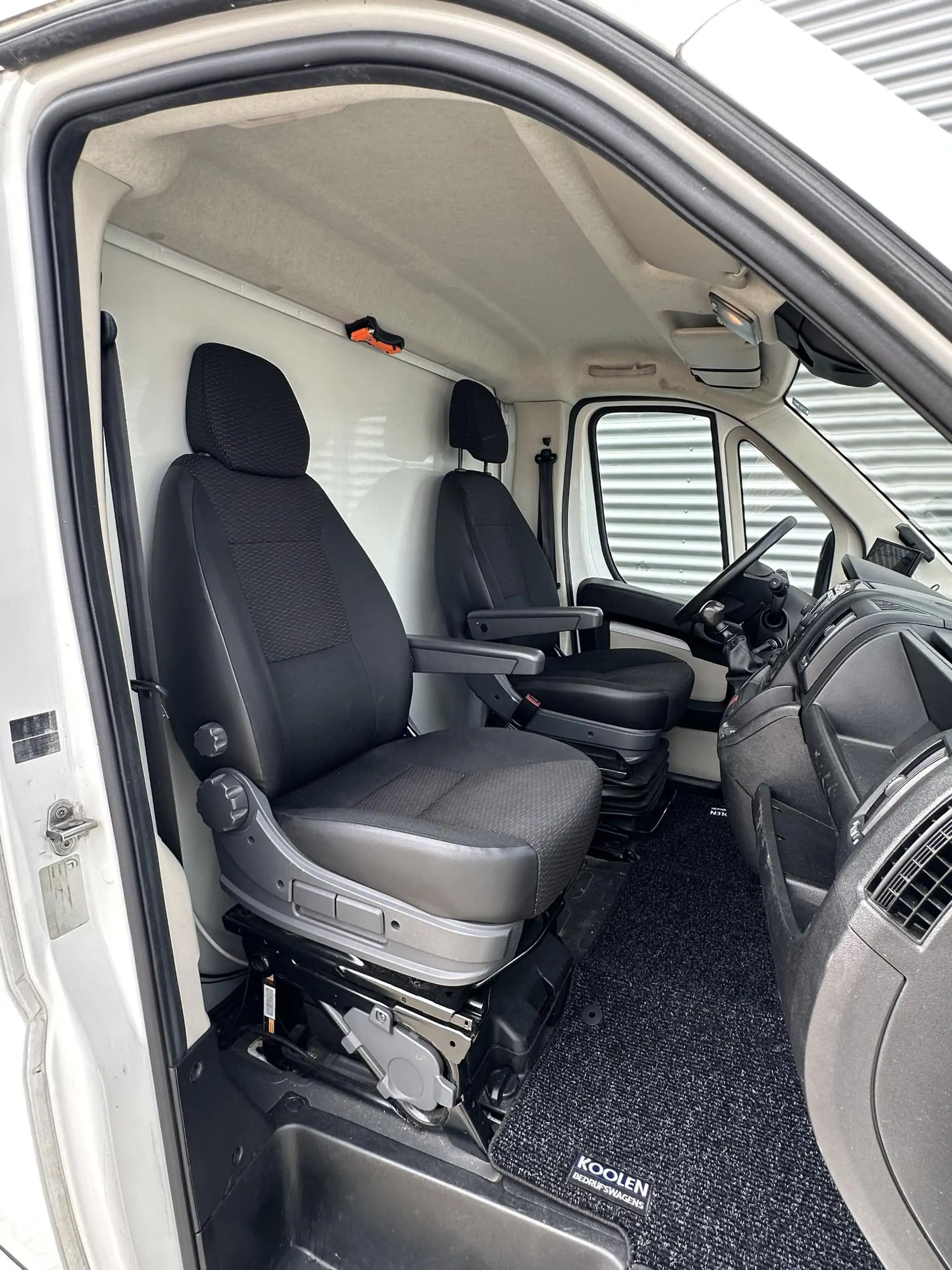 Peugeot Boxer 435 2.0 BlueHDI L4 Durisotti opbouw Mooie staat — photo 9