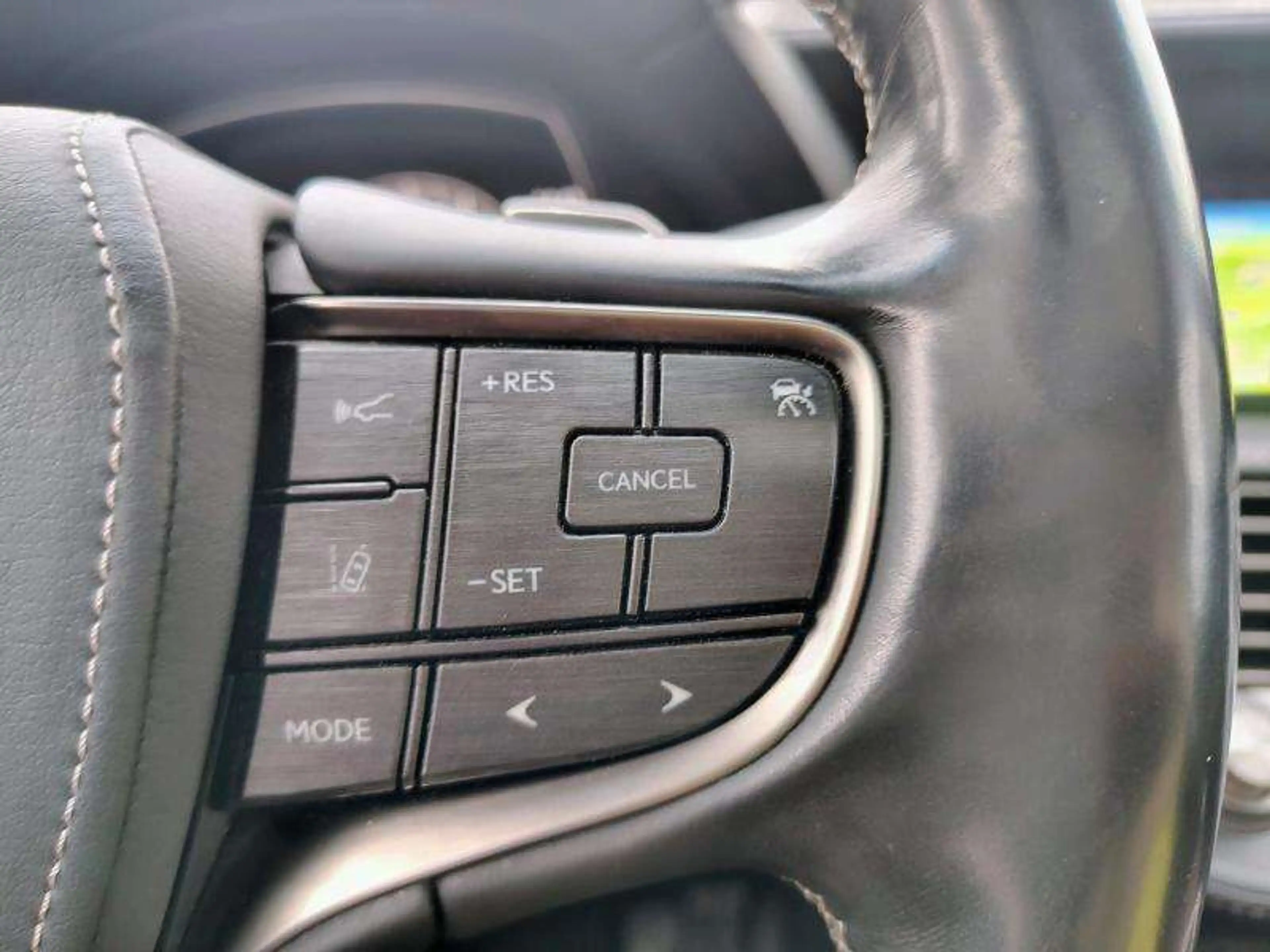 Lexus LS 500 President Line — photo 10