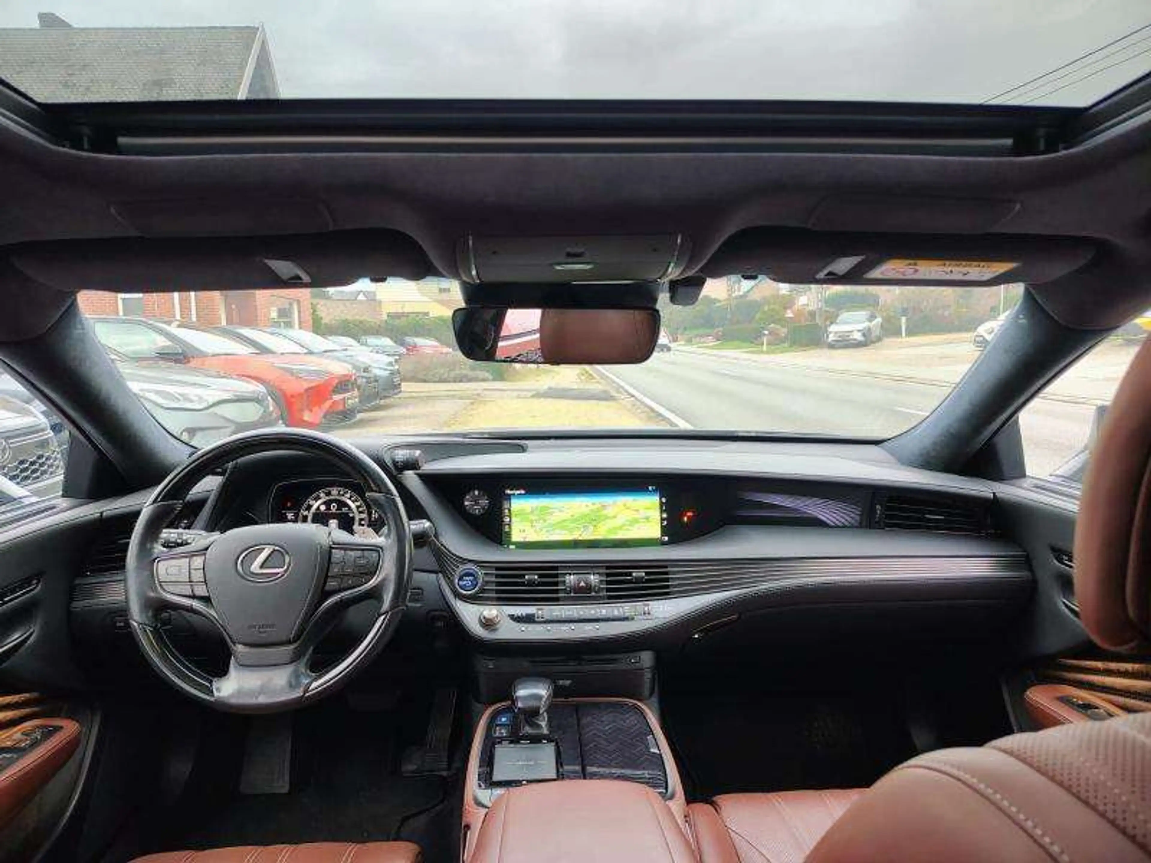 Lexus LS 500 President Line — photo 14