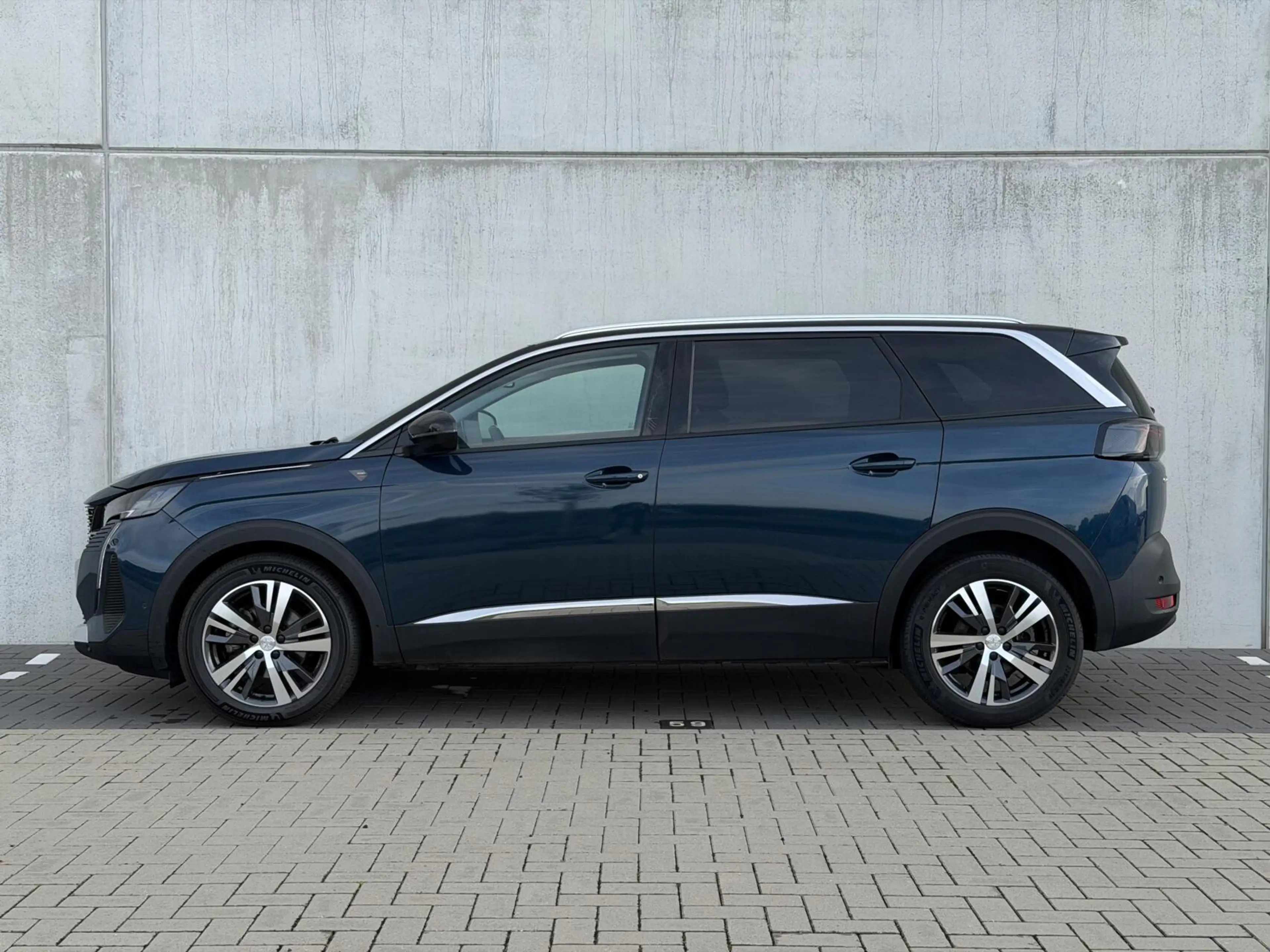 Peugeot 5008 1.2 Road Trip | 7 pers | Camera | CarPlay | Virtua — photo 4