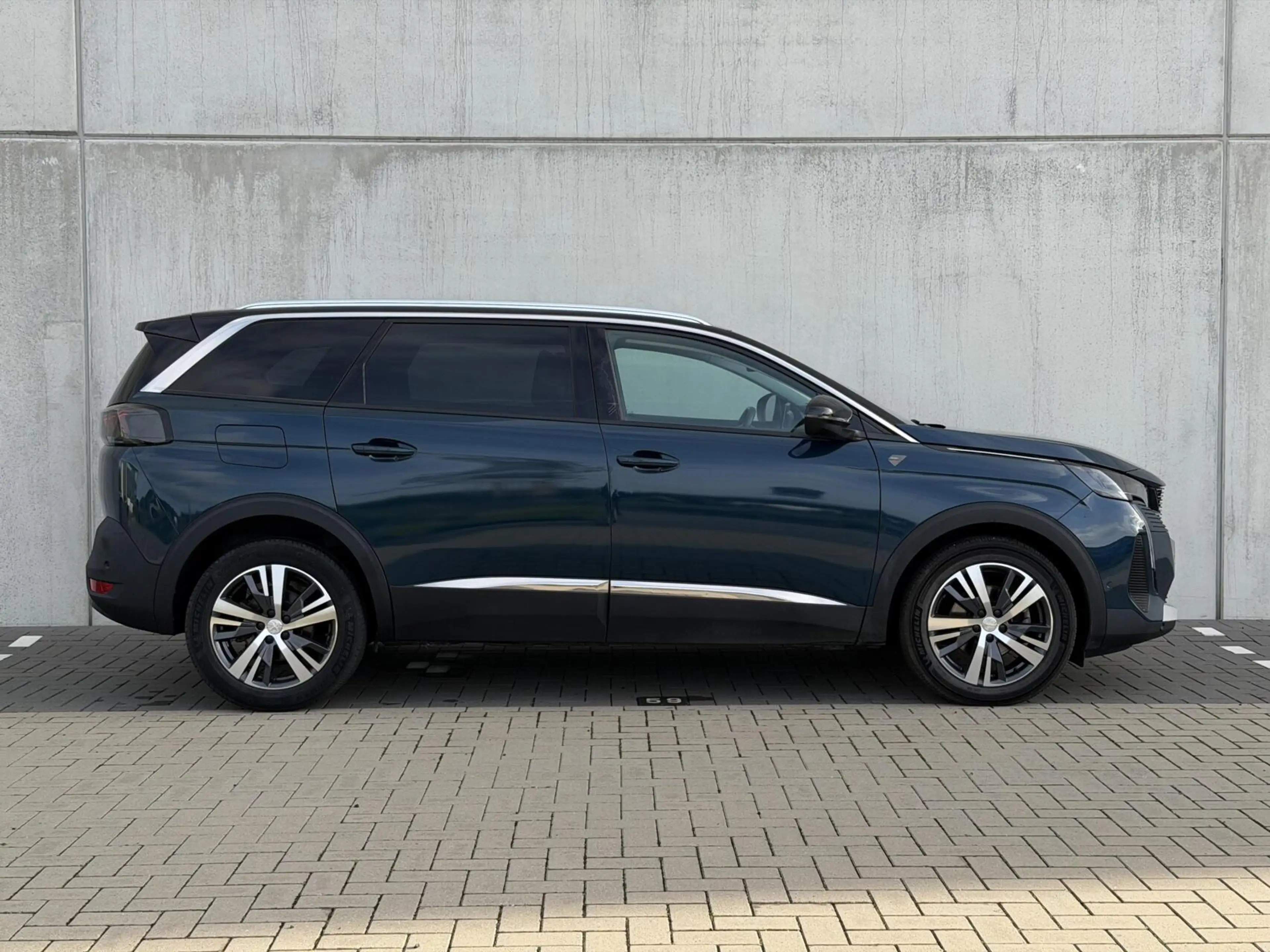 Peugeot 5008 1.2 Road Trip | 7 pers | Camera | CarPlay | Virtua — photo 7