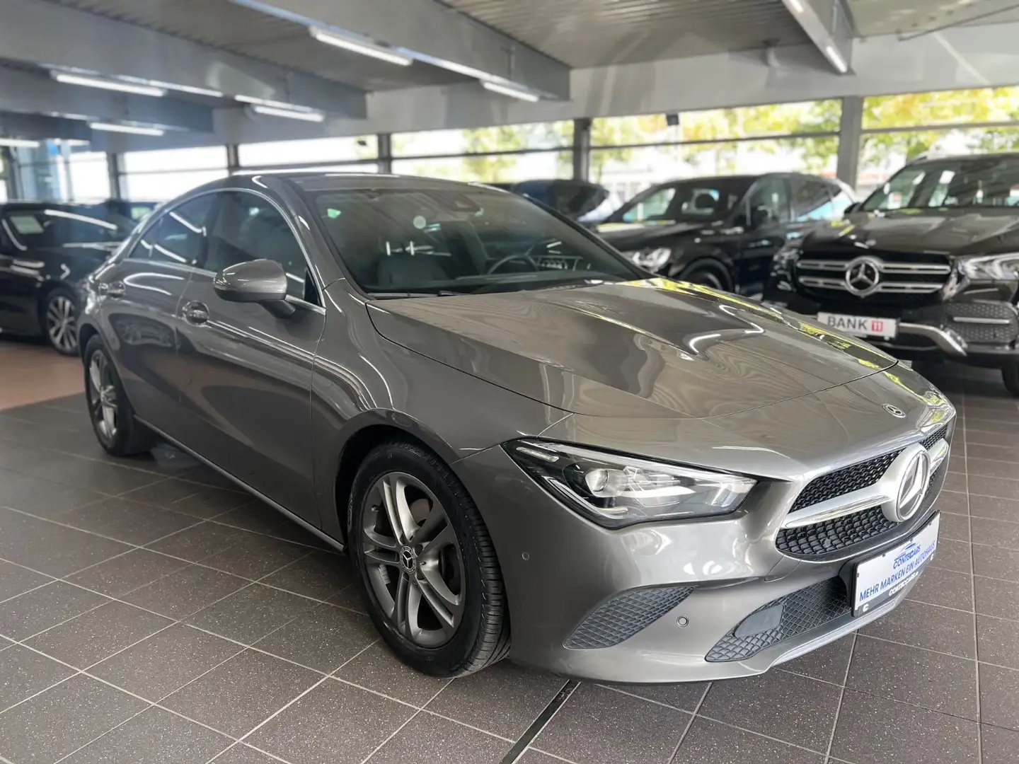 Mercedes-Benz CLA 180 d Coupé PARK+LED HIGH+Navi Gris - 2