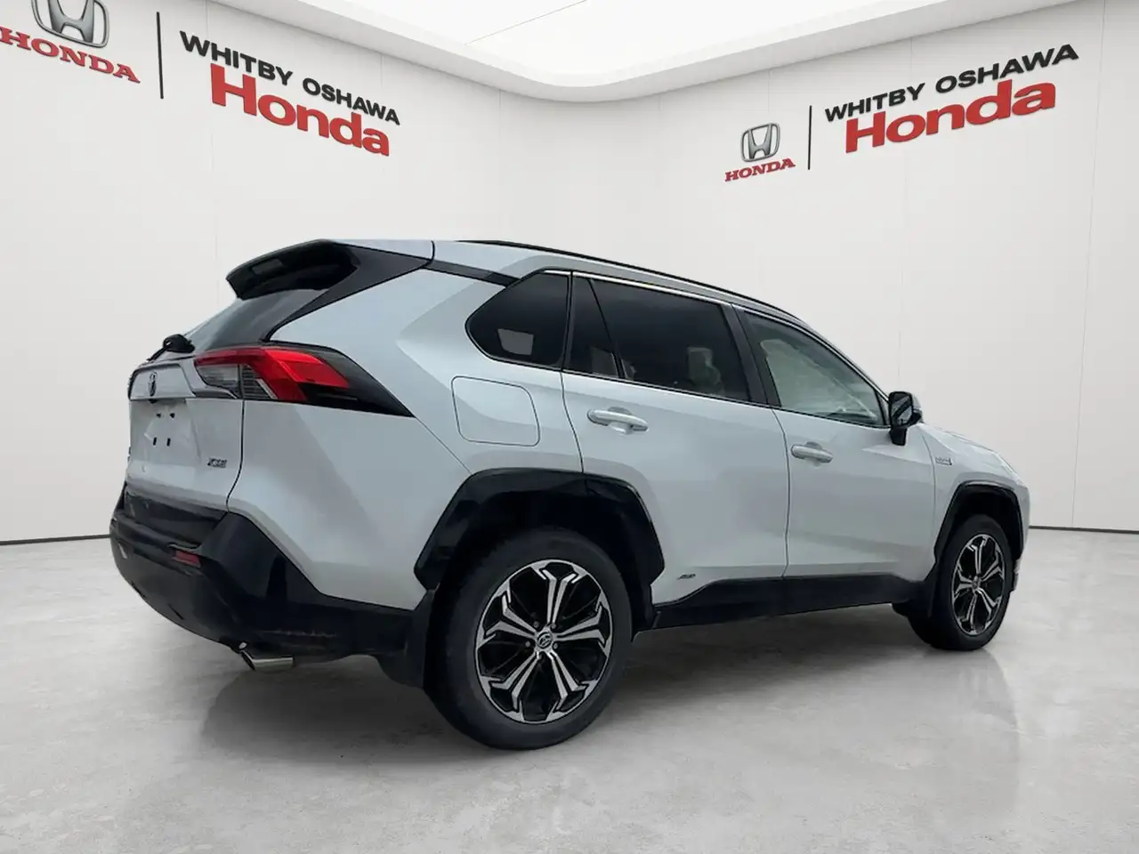 Toyota RAV 4 Prime снимка Toyota RAV 4 Prime