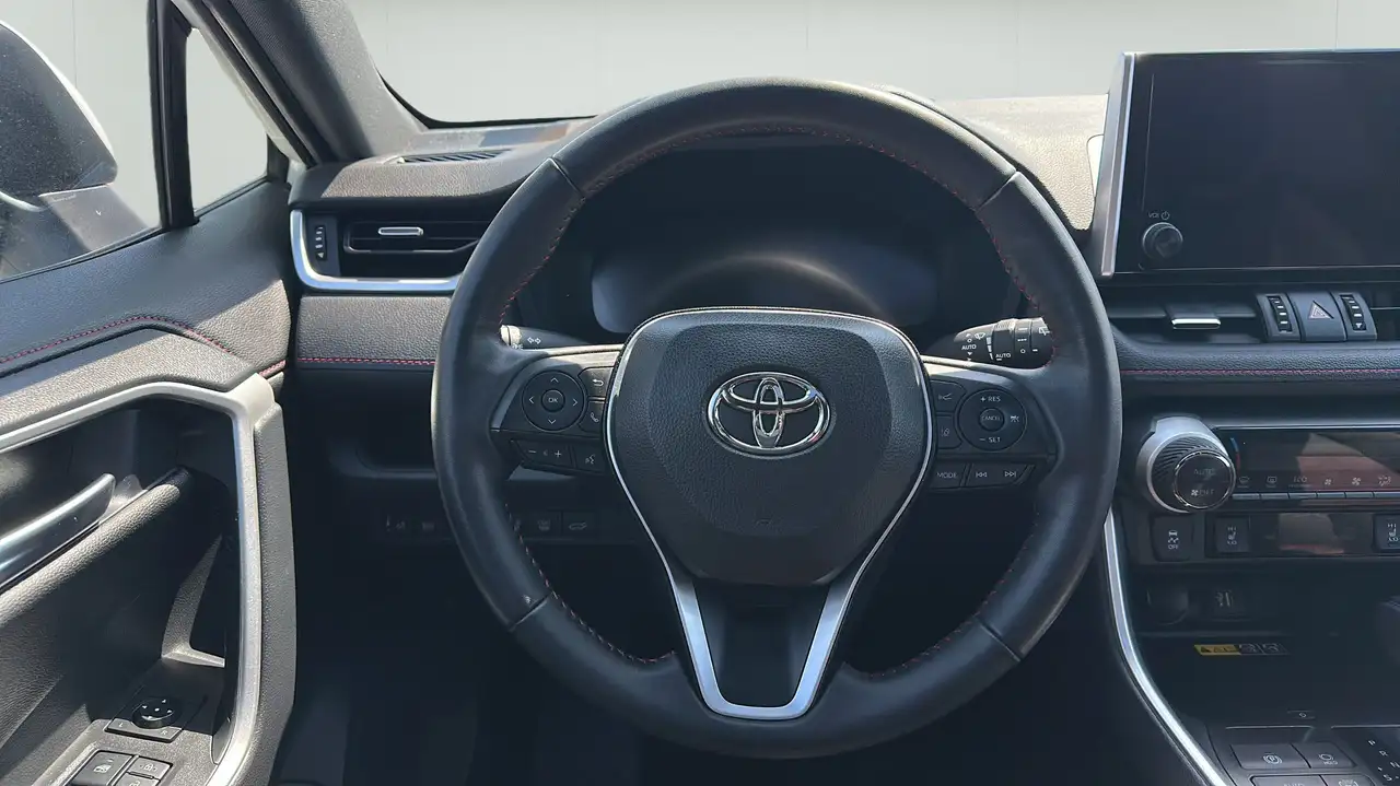 Toyota RAV 4 Prime снимка Toyota RAV 4 Prime