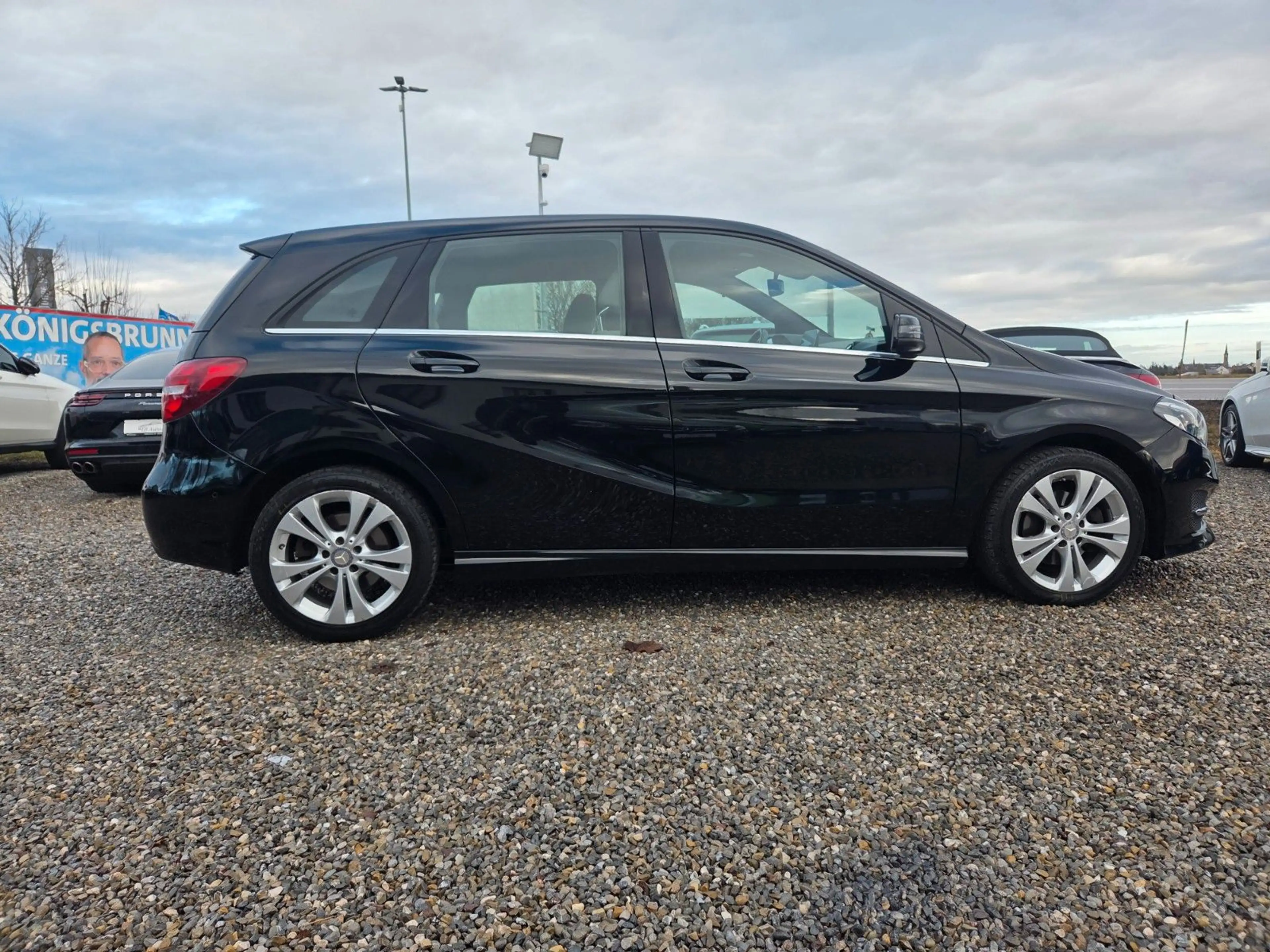 Mercedes-Benz B 220 CDI / d 4Matic LED*AHK*Kamera*Totwinkelass — photo 5