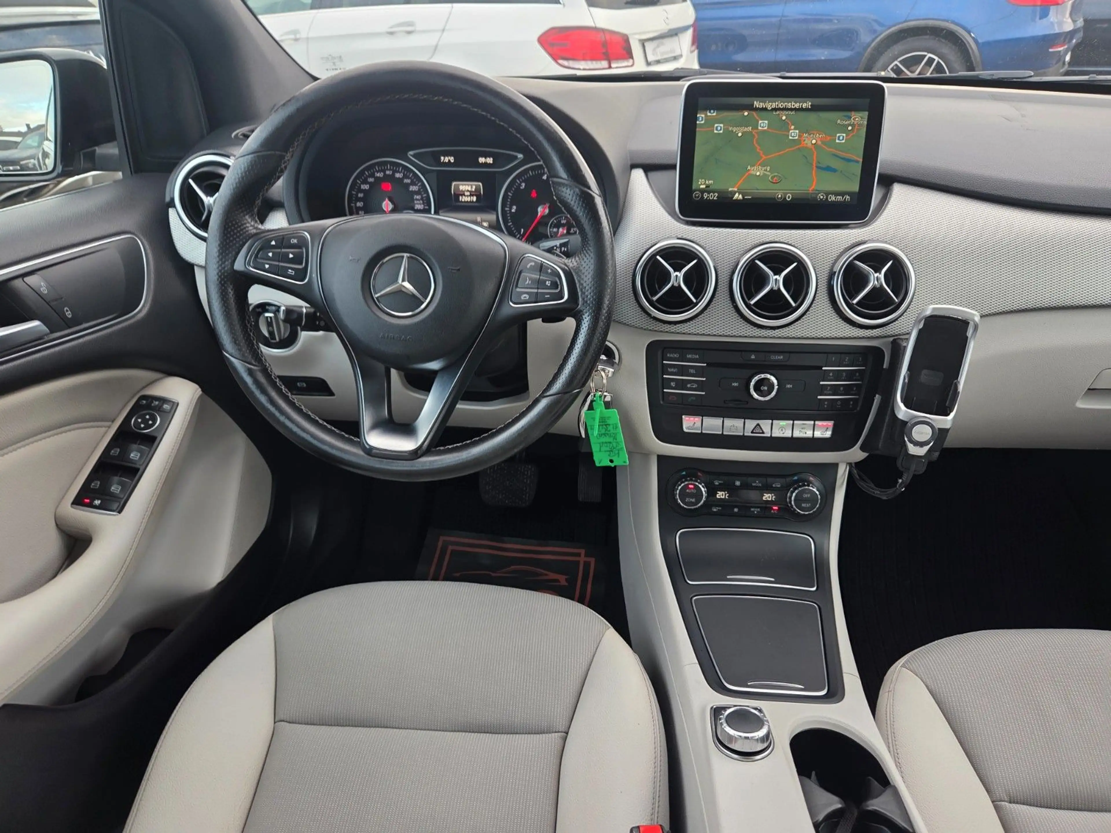 Mercedes-Benz B 220 CDI / d 4Matic LED*AHK*Kamera*Totwinkelass — photo 15