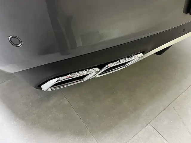Mercedes-Benz C 63 Amg view 13