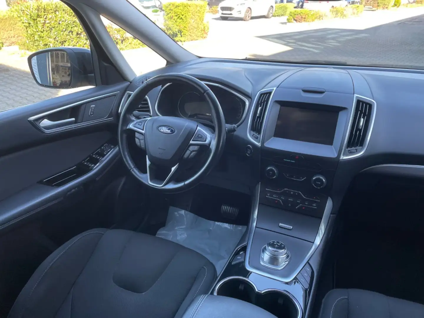 Ford S-Max Titanium TDCi150 Auto Navi/WiPa/LMF/RFK Schwarz - 2