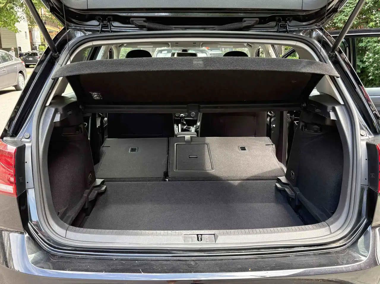 Volkswagen Golf photo Volkswagen Golf