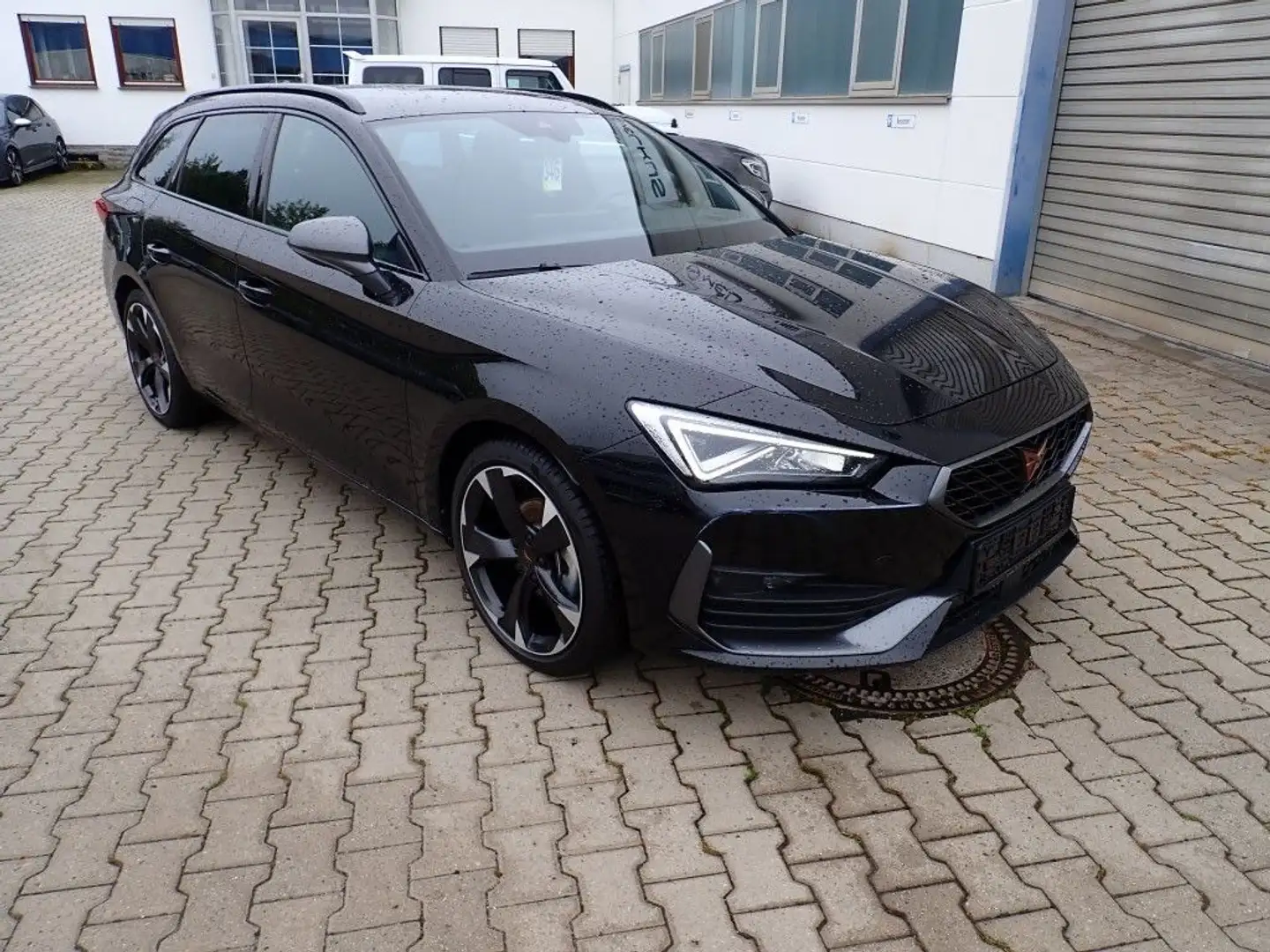 CUPRA Leon Sportstourer 1.5 eTSI DSG - 2