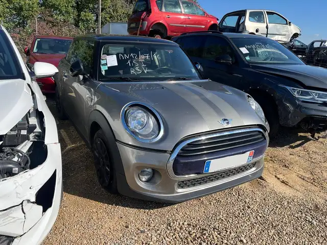 MINI Cooper Cooper 1.5i 136 Marylebone / ED813