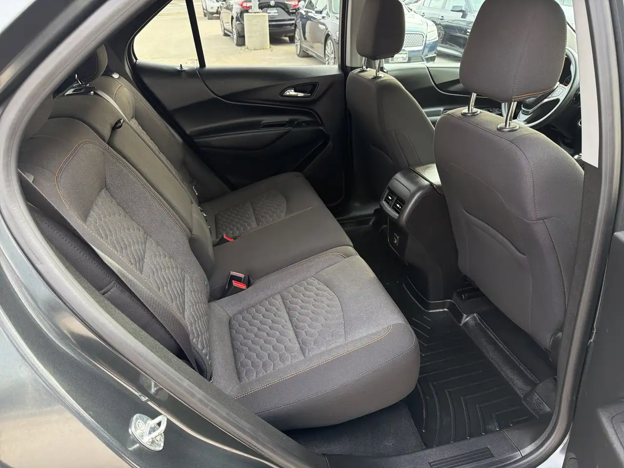 Chevrolet Equinox снимка Chevrolet Equinox
