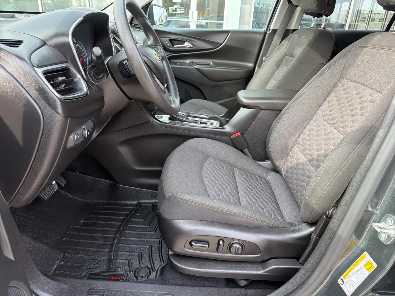 Chevrolet Equinox снимка Chevrolet Equinox
