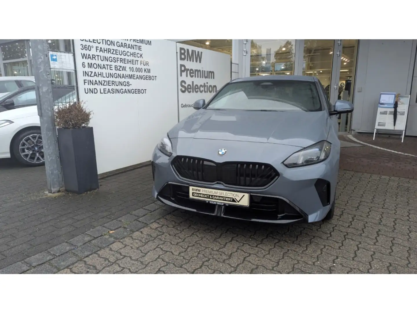BMW 118 d M-Sport-Pro 18'' adLED FLA PDC RFK Komf-Zug Navi Gris - 2