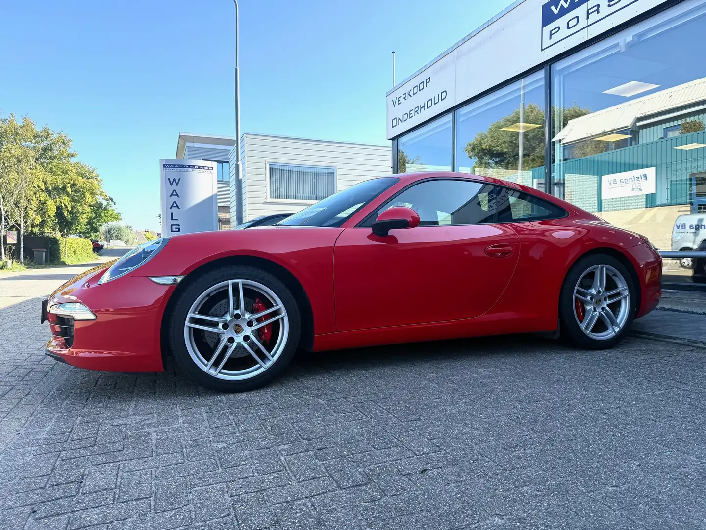 Porsche 911 3.4 Carrera Rot - 2