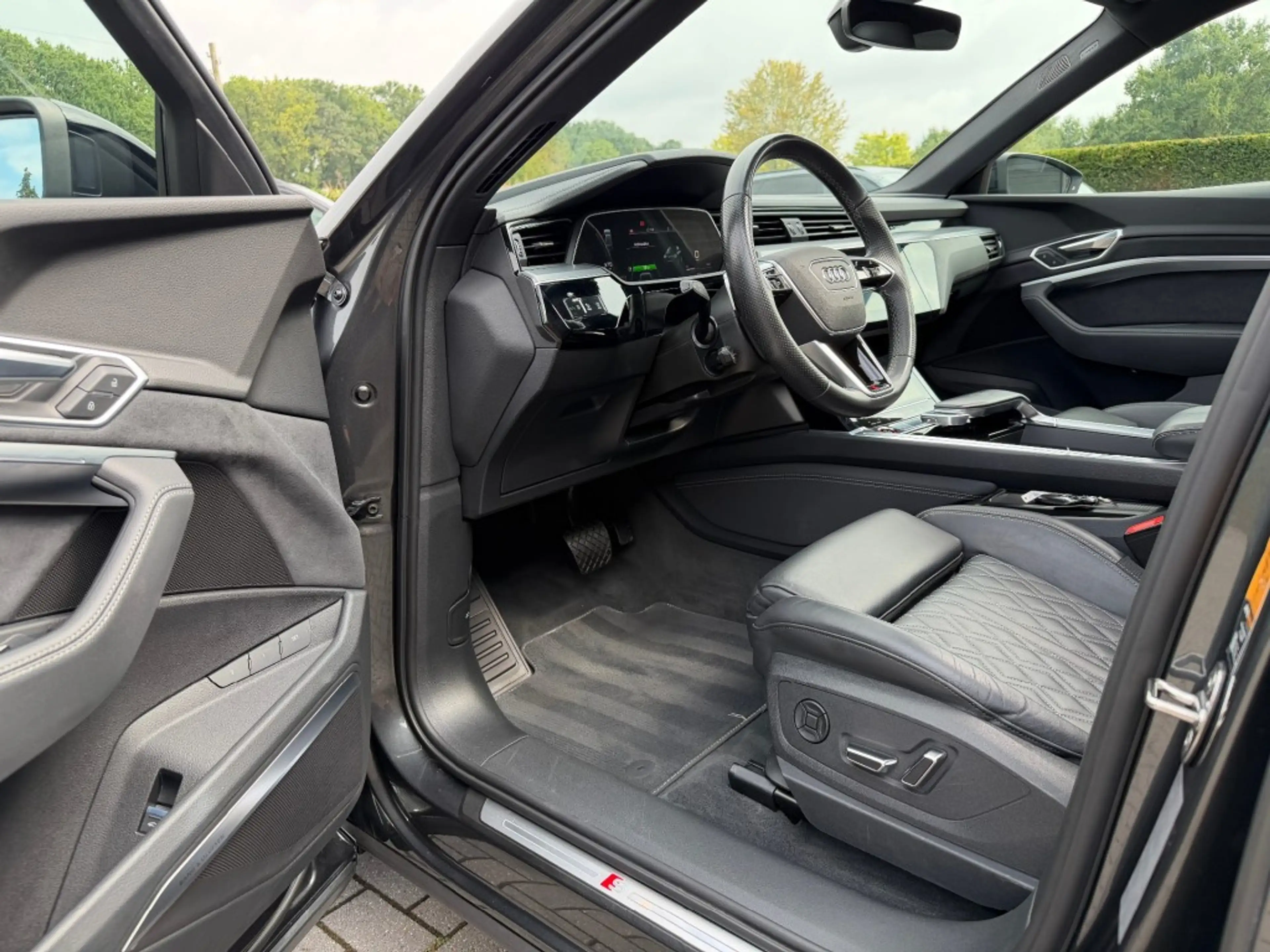 Audi e-tron S QUATTRO 95WH 503 PK PANO RS STOELEN HUD BLACK BA — photo 9